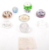 COLLECTION OF VINTAGE RETRO STUDIO ART GLASS PAPERWEIGHTS