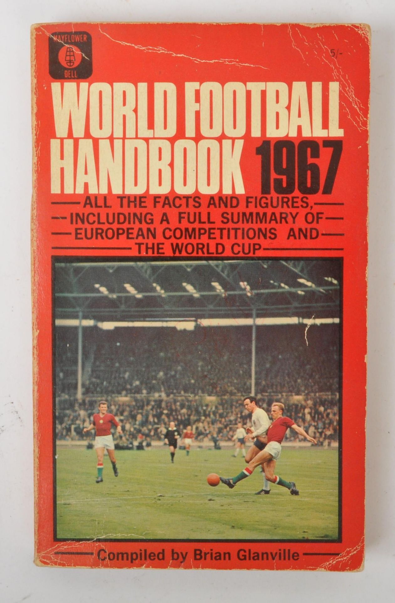 COLLECTION OF VINTAGE 20TH CENTURY FOOTBALL BOOKS - Image 5 of 13