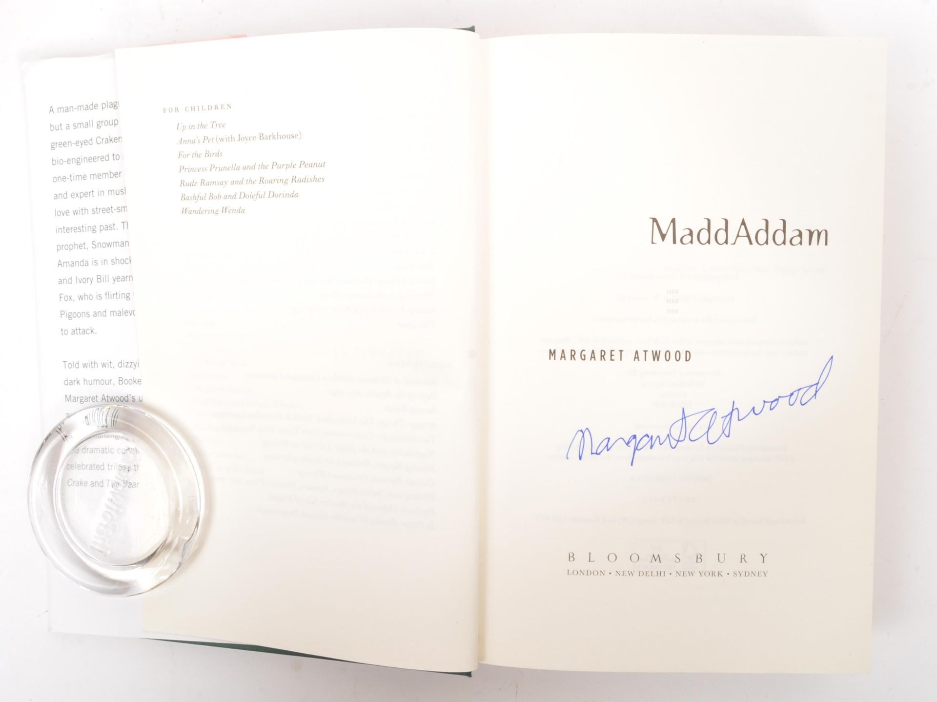 MARGARET ATWOOD - COLLECTION OF SIGNED FIRST EDITION NOVELS - Image 5 of 10