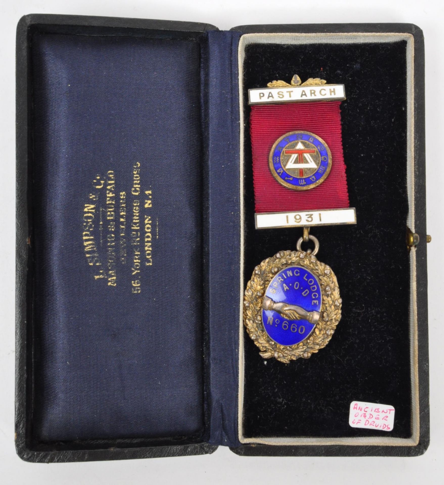 20TH CENTURY HALLMARKED ENAMELLED MASONIC MEDAL