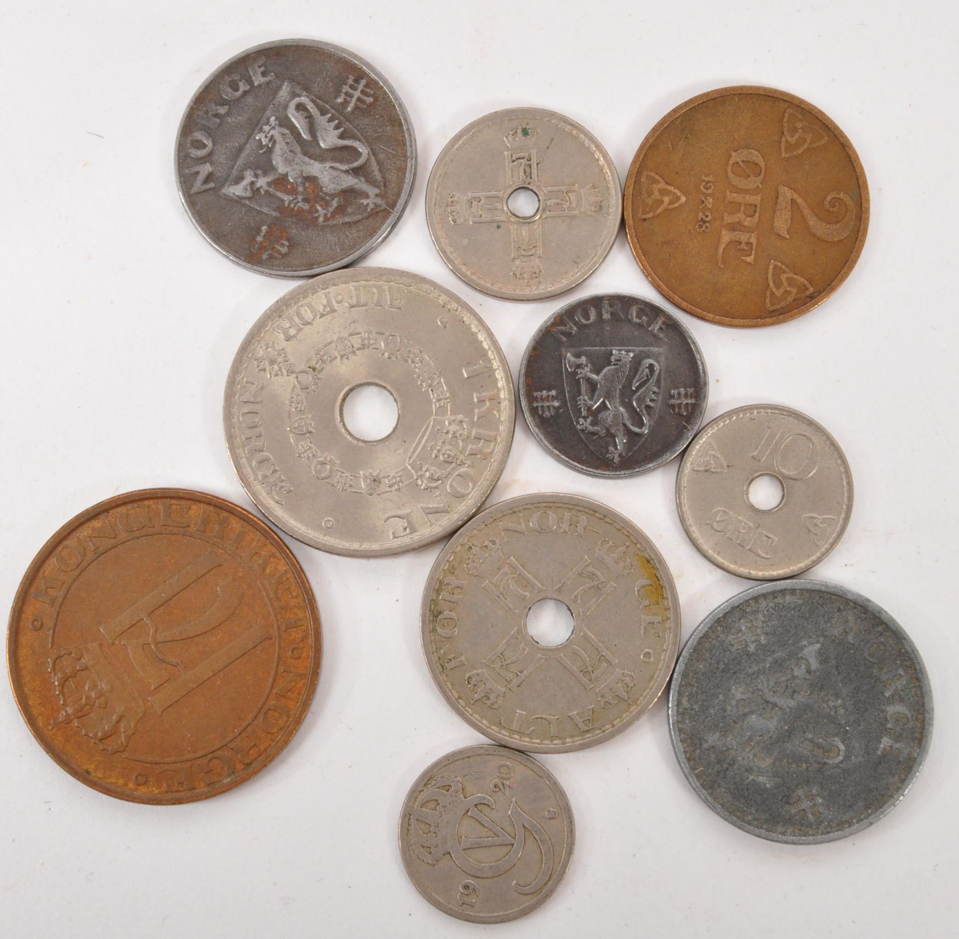 COLLECTION OF DECIMAL, PRE DECIMAL & FOREIGN COINS - Image 13 of 14