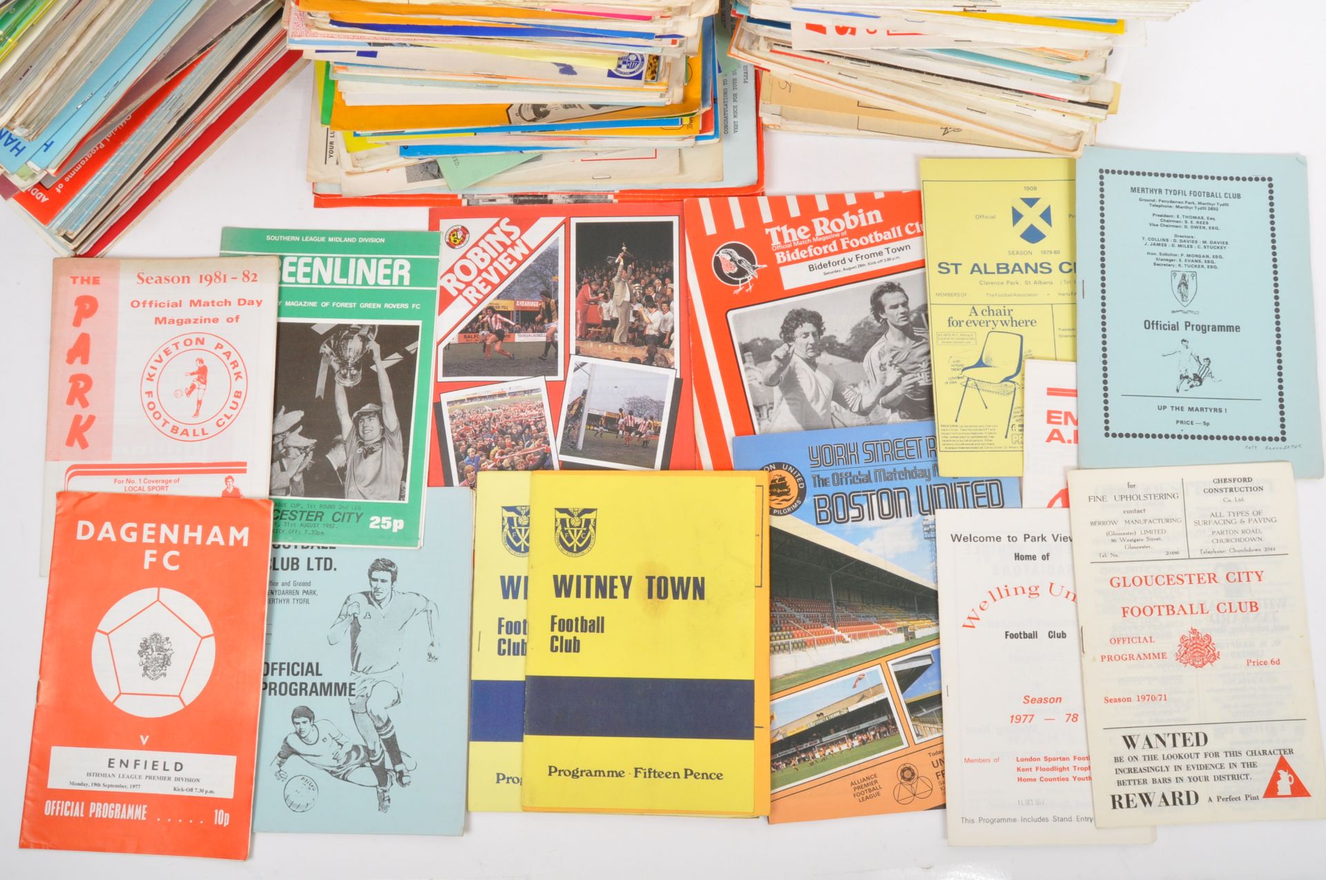 LARGE COLLECTION OF NON LEAGUE FOOTBALL PROGRAMMES - Image 5 of 8