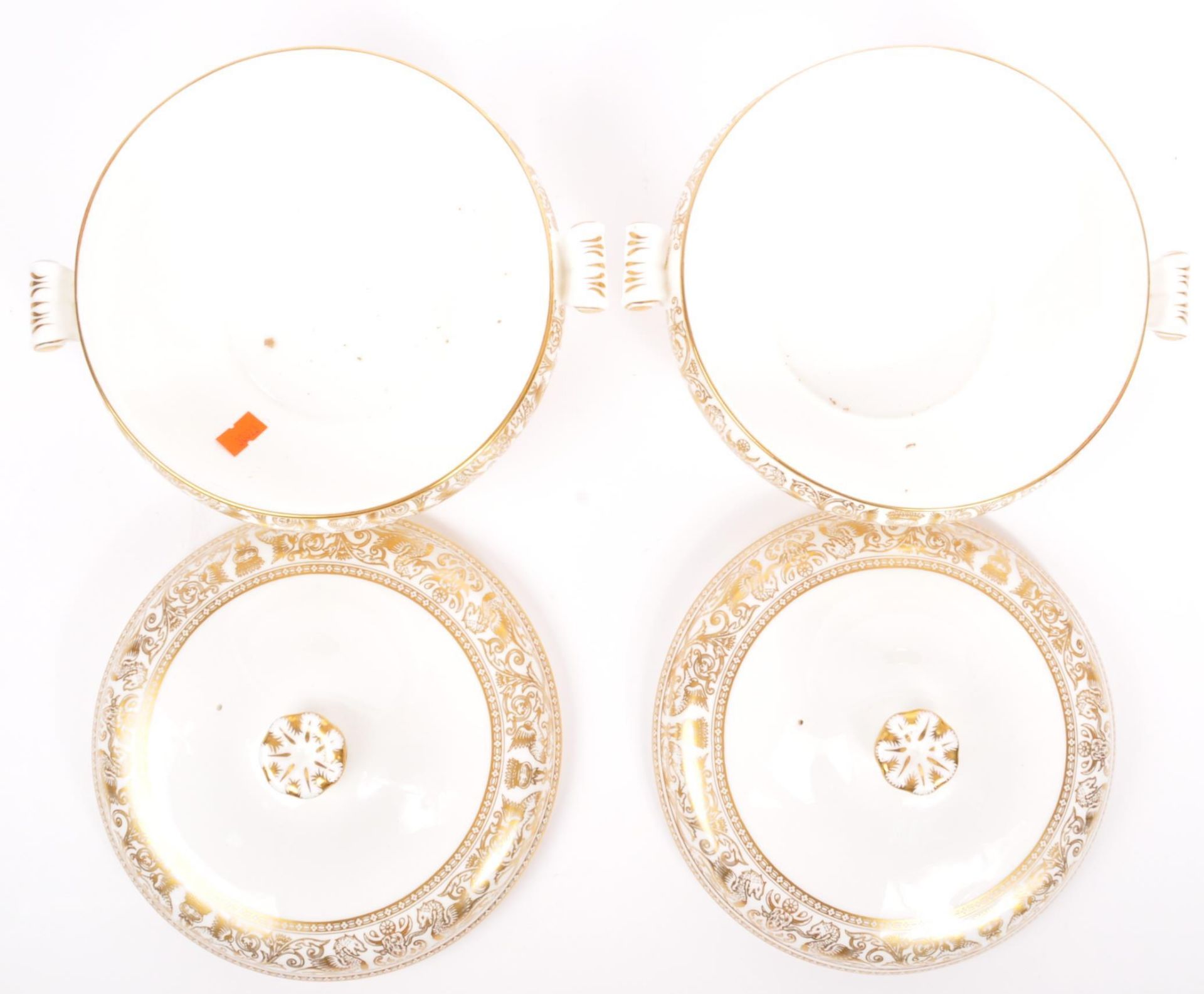 WEDGWOOD GOLD FLORENTINE BONE CHINA DINNER SERVICE - Bild 3 aus 7