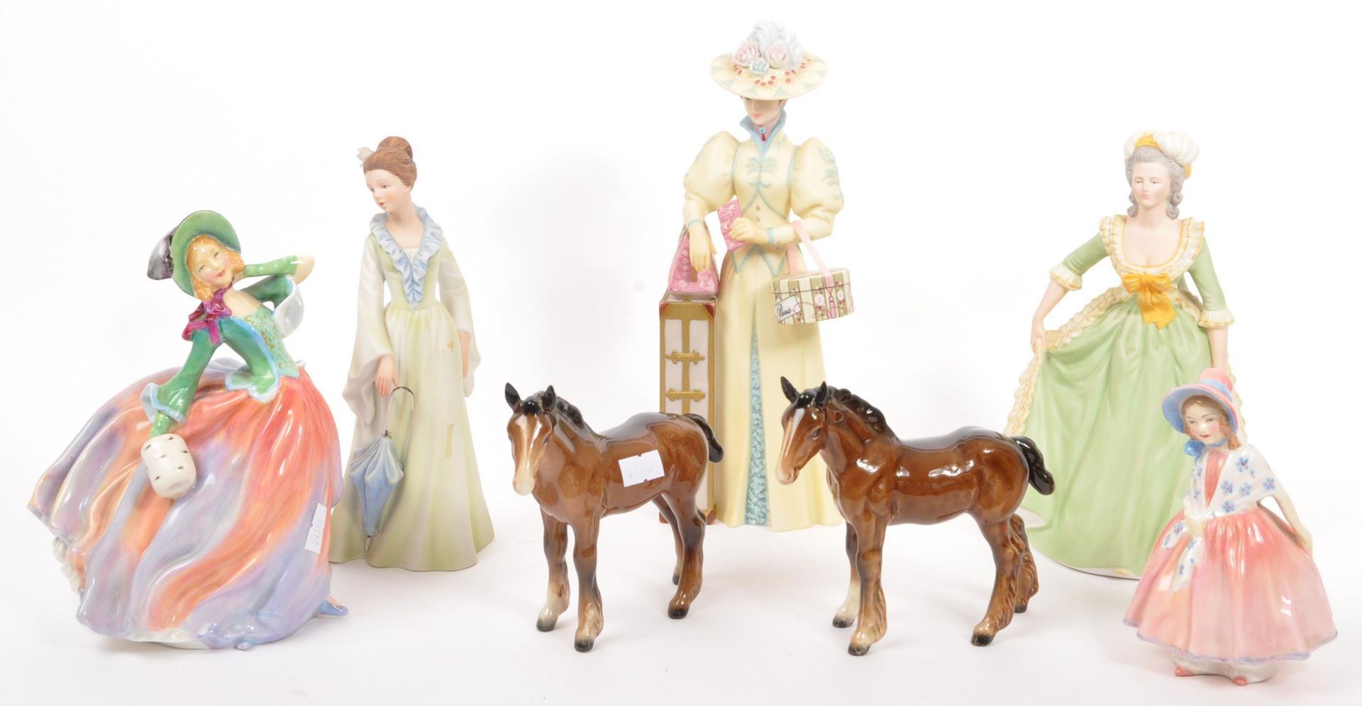 PORCELAIN FIGURE COLLECTION INCL. ROYAL DOULTON & BESWICK