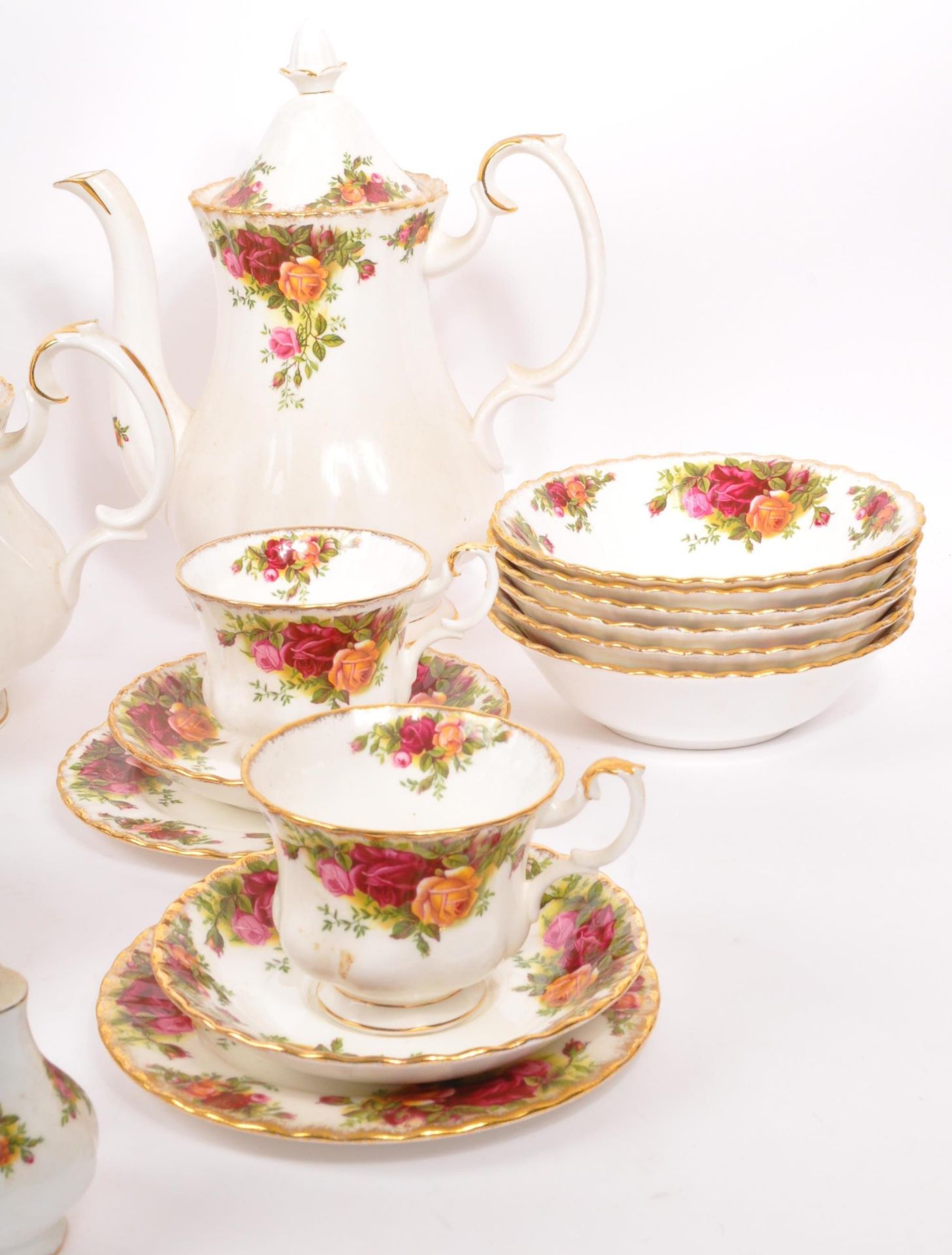 ROYAL ALBERT OLD COUNTRY ROSES TEA SERVICE - SET - Image 2 of 8