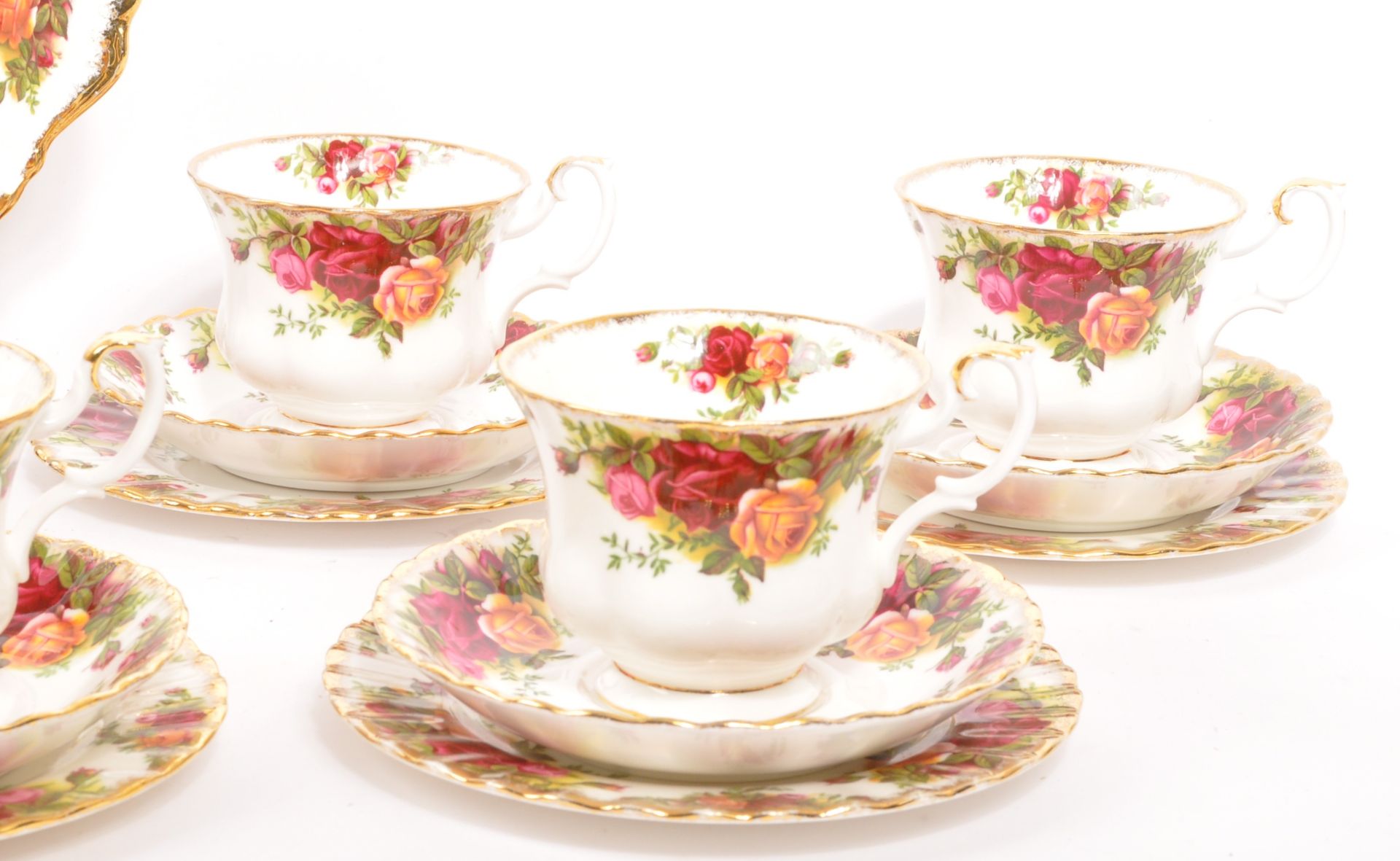 VINTAGE ROYAL ALBERT OLD COUNTRY ROSES BONE CHINA TEA SERVICE - Image 2 of 7