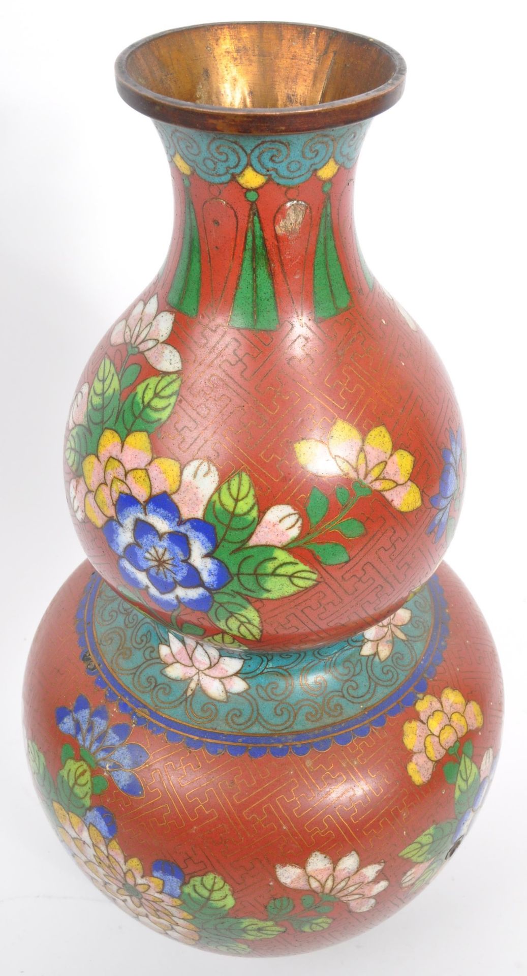 EARLY 20TH CENTURY CHINESE ORIENTAL CLOISONNE DUAL GOURD VASE - Image 3 of 6