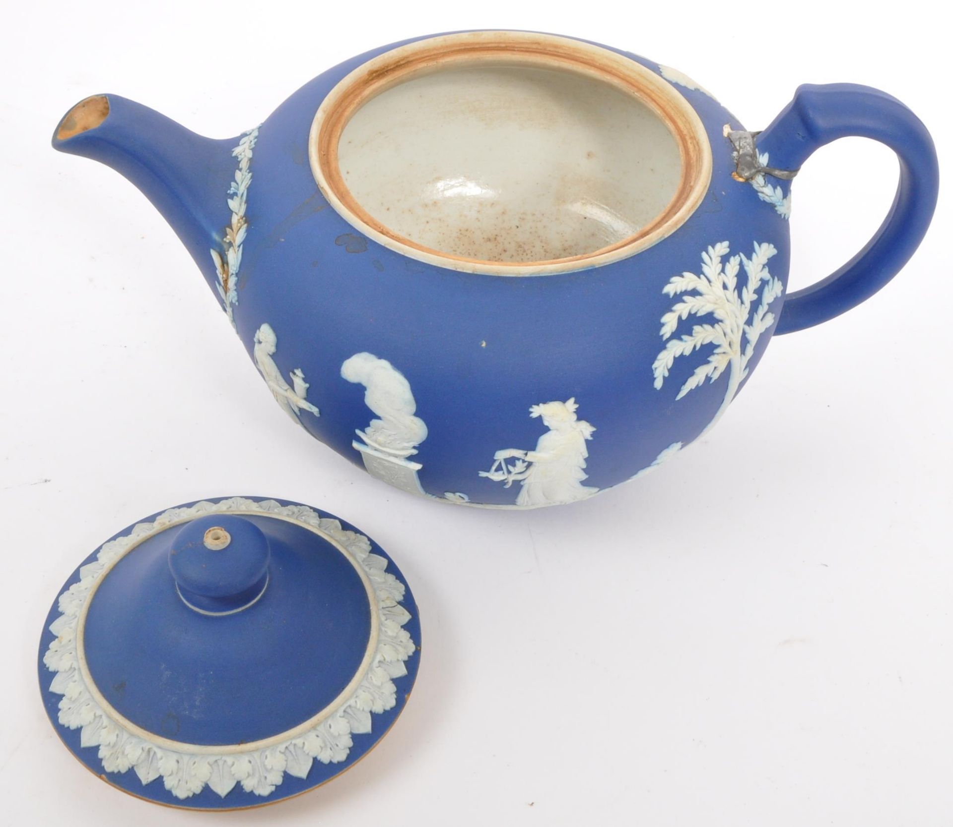 19TH CENTURY WEDGWOOD JASPERWARE PORTLAND BLUE TEAPOT - Image 5 of 6