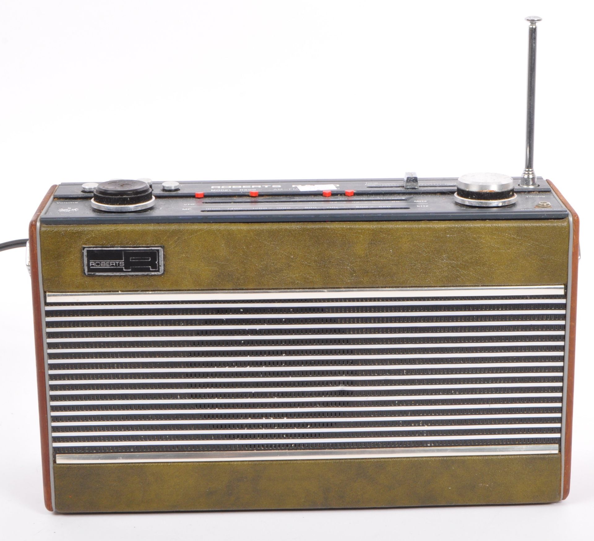 VINTAGE ROBERTS RAMBLER MODEL R800 RADIO