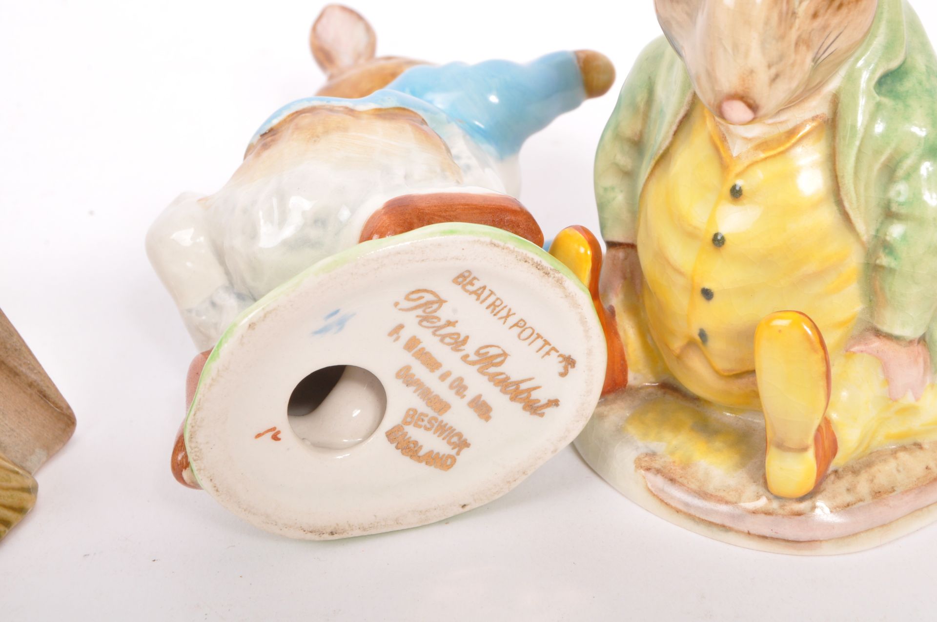 COLLECTION OF BEATRIX POTTER CHINA FIGURINES - Image 6 of 6