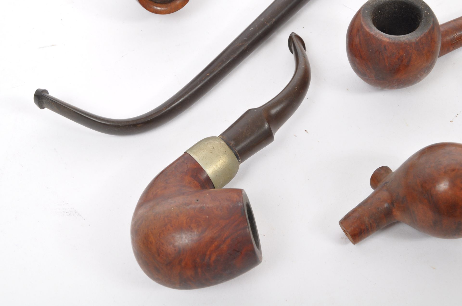 COLLECTION OF VINTAGE 20TH CENTURY SMOKING PIPES - Image 5 of 7