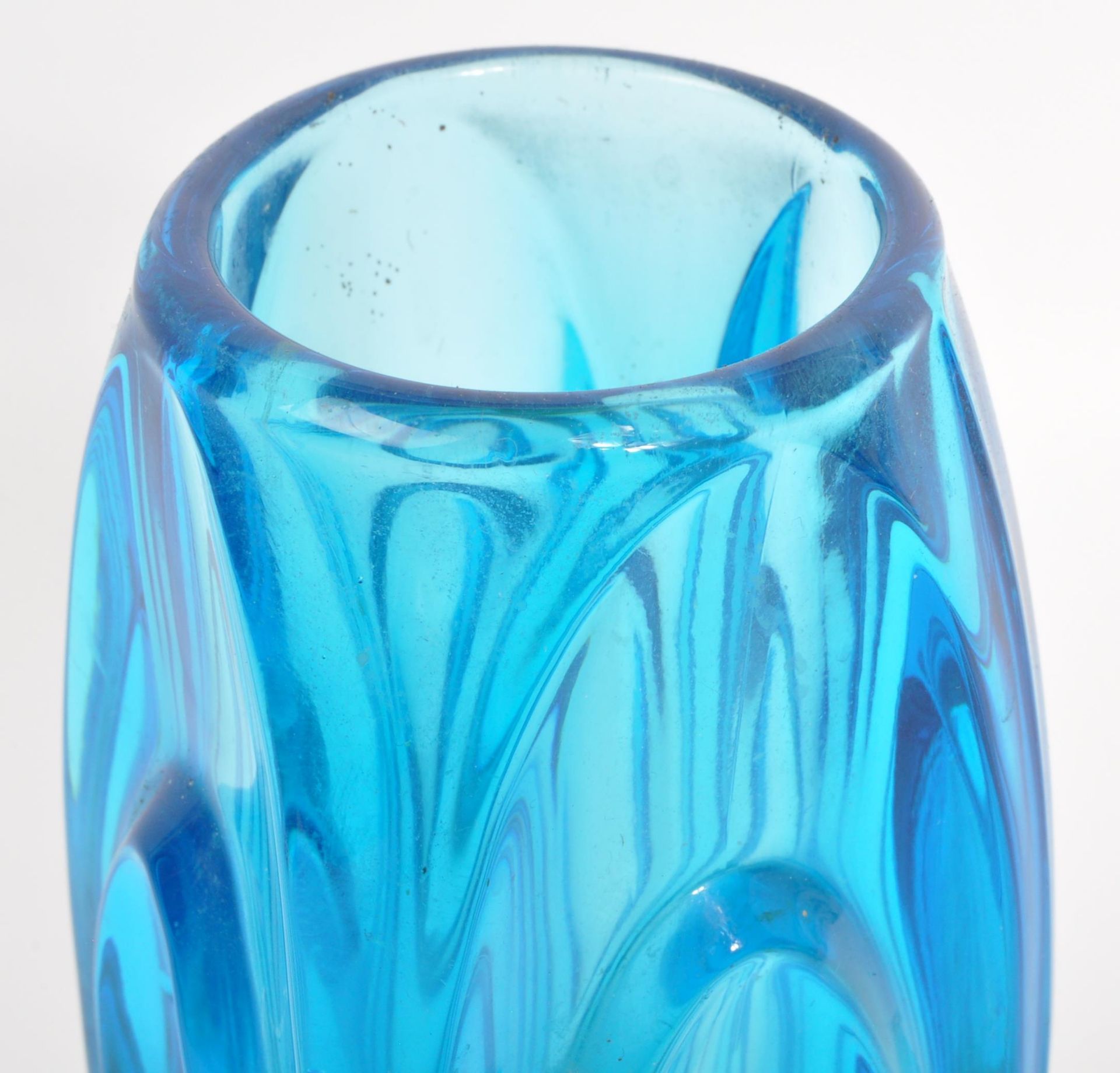 COLLECTION OF MID CENTURY WHITEFRIARS / SKLO UNION ART GLASS - Image 6 of 6