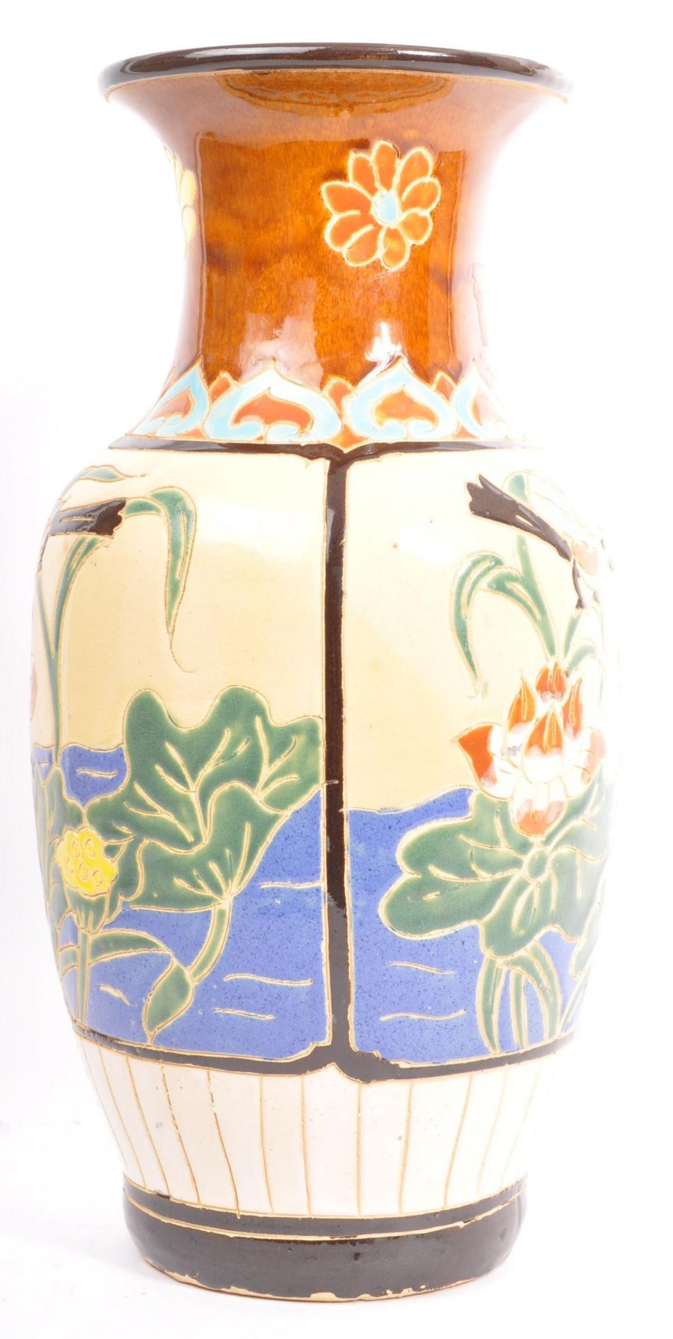 LARGE MID 20TH CENTURY HAND PAINTED STUDIO ART VASE - Image 2 of 5