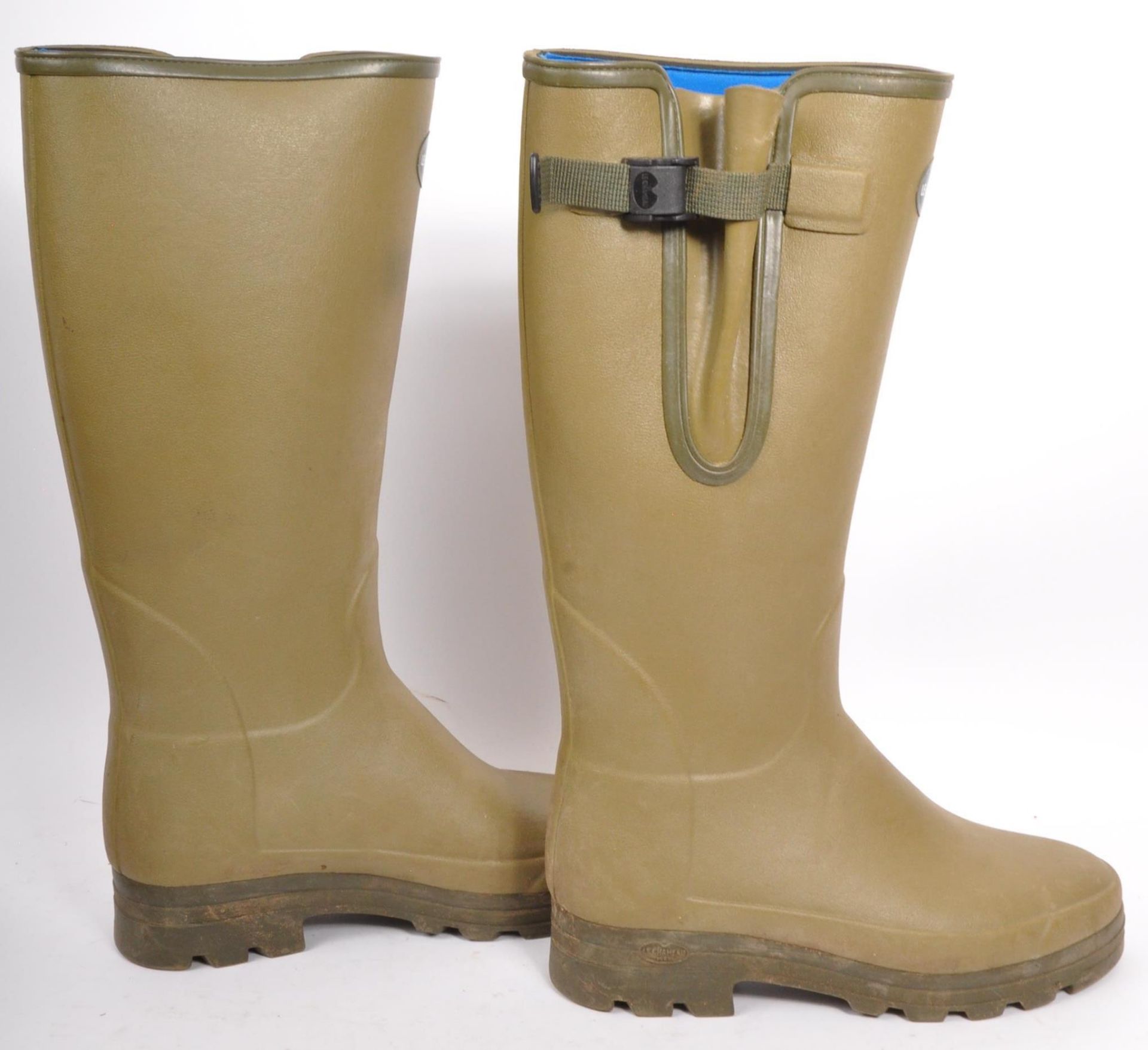 PAIR OF LE CHAMEAU GREEN WELLINGTON BOOTS - Image 5 of 5