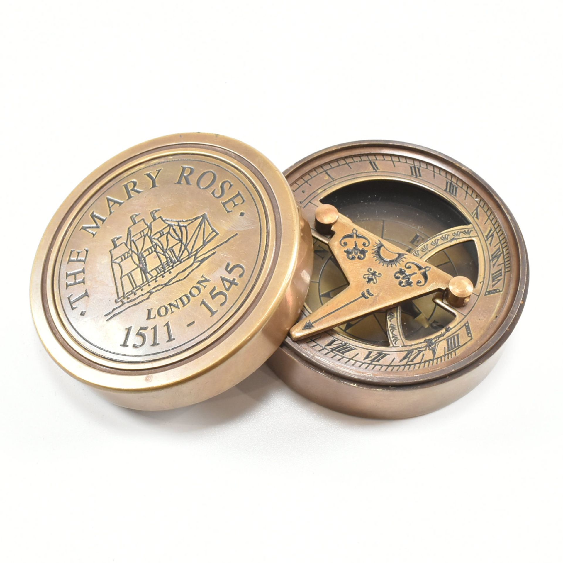 BRASS CASED COMPASS & SUNDIAL