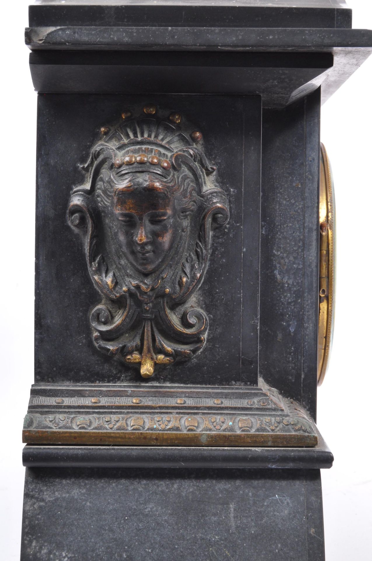 19TH CENTURY VICTORIAN SLATE MANTEL 8-DAY CLOCK - Image 5 of 7