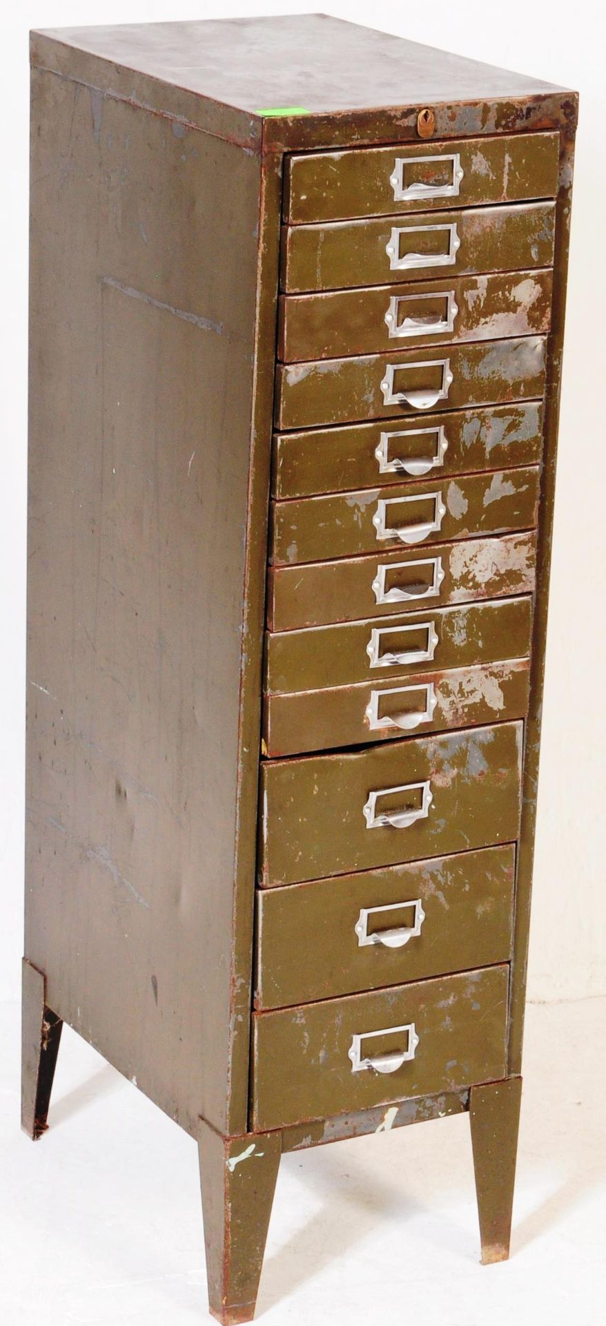 MID CENTURY INDUSTRIAL METAL INDEX PEDESTAL FILING CABINET - Image 2 of 6