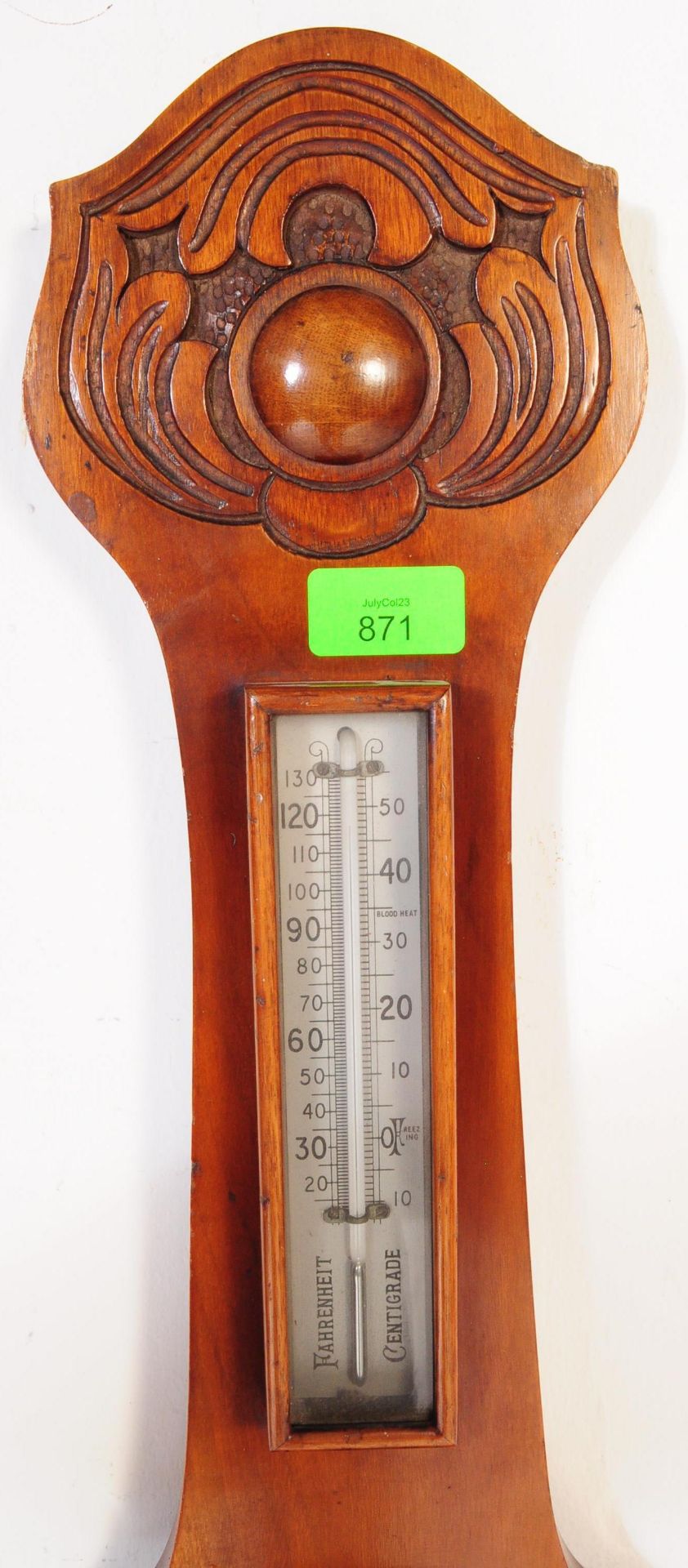 1920's OAK AND MILK GLASS FRONTED ANEROID WALL BAROMETER - Bild 4 aus 6