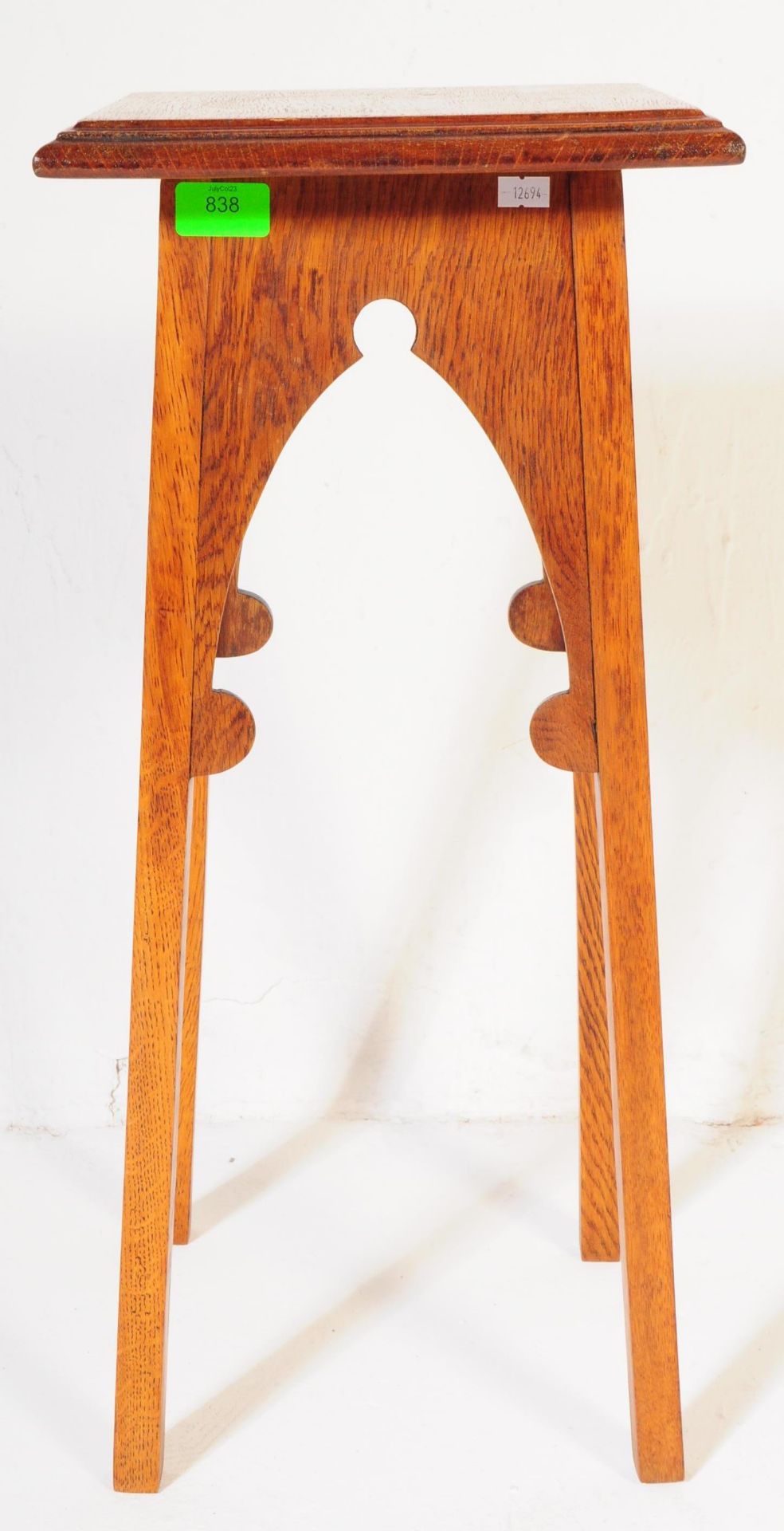 EARLY 20TH CENTURY ARTS & CRAFTS MOORISH STYLE PLANT STAND - Image 2 of 5