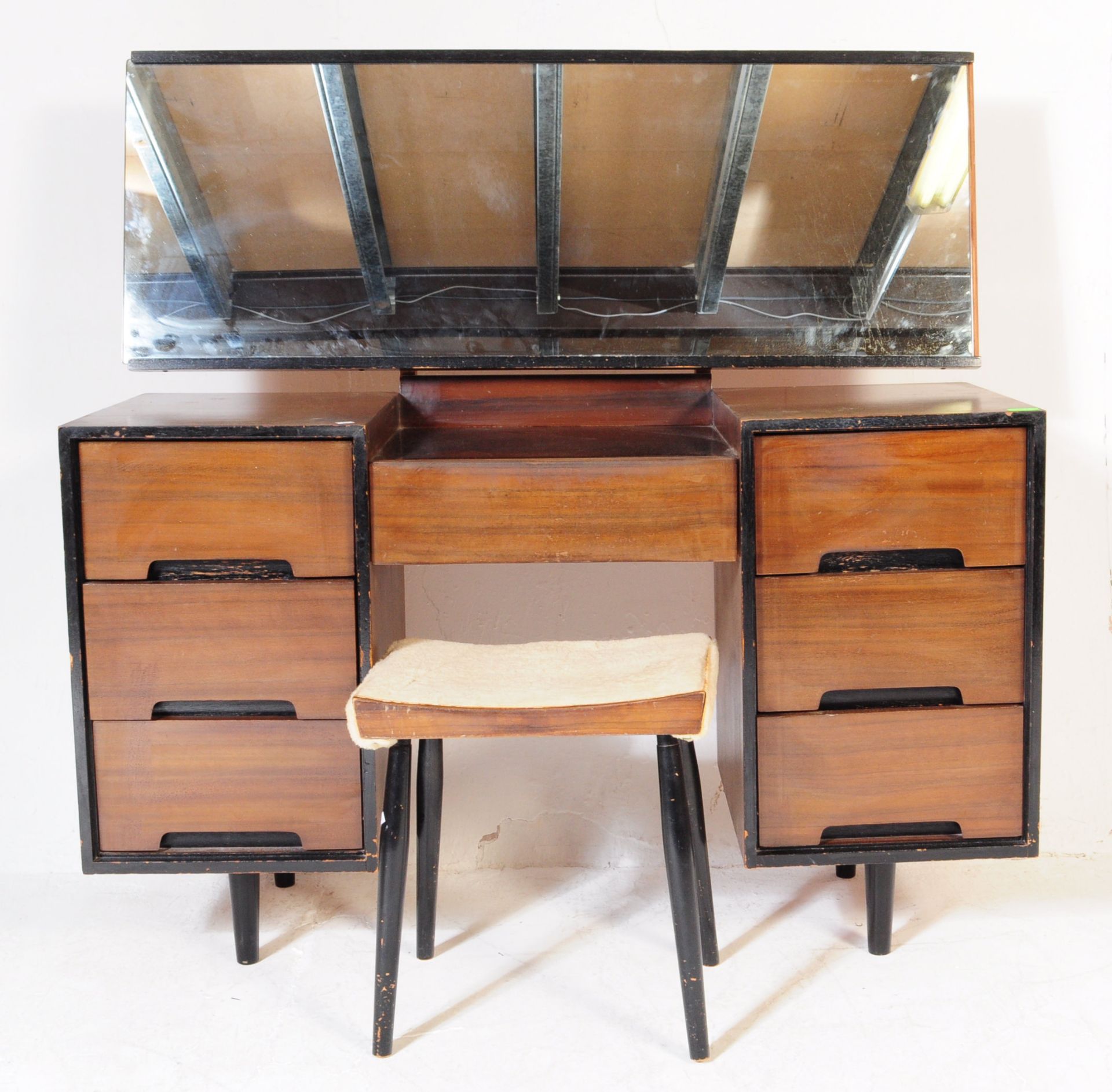 MID CENTURY 1950'S STAG SYLVIA REID DRESSING TABLE & STOOL - Image 2 of 6