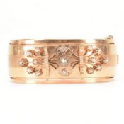 18CT GOLD & DIAMOND BANGLE