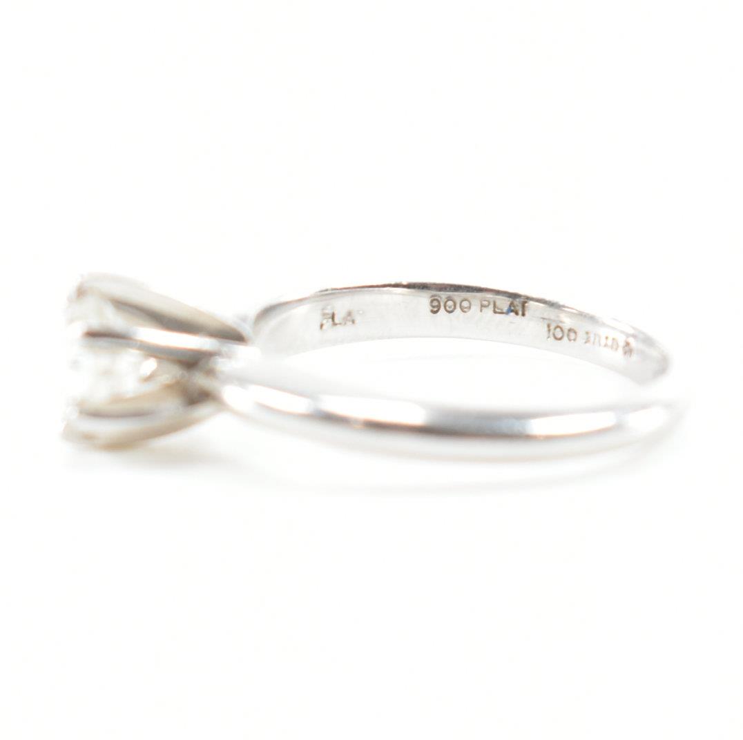 900 PLATINUM & DIAMOND SOLITAIRE RING - Image 6 of 9