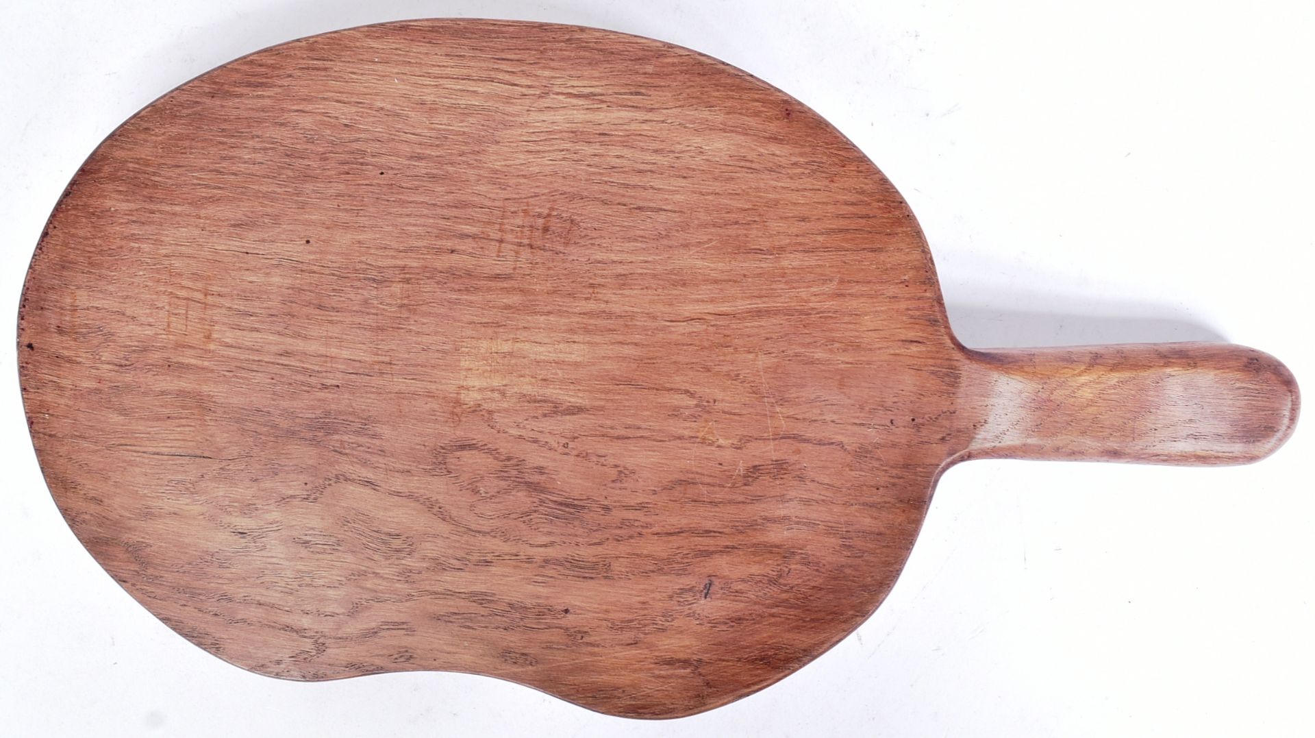 ROBERT 'MOUSEMAN' THOMPSON - OAK CHEESE BOARD - Image 5 of 5