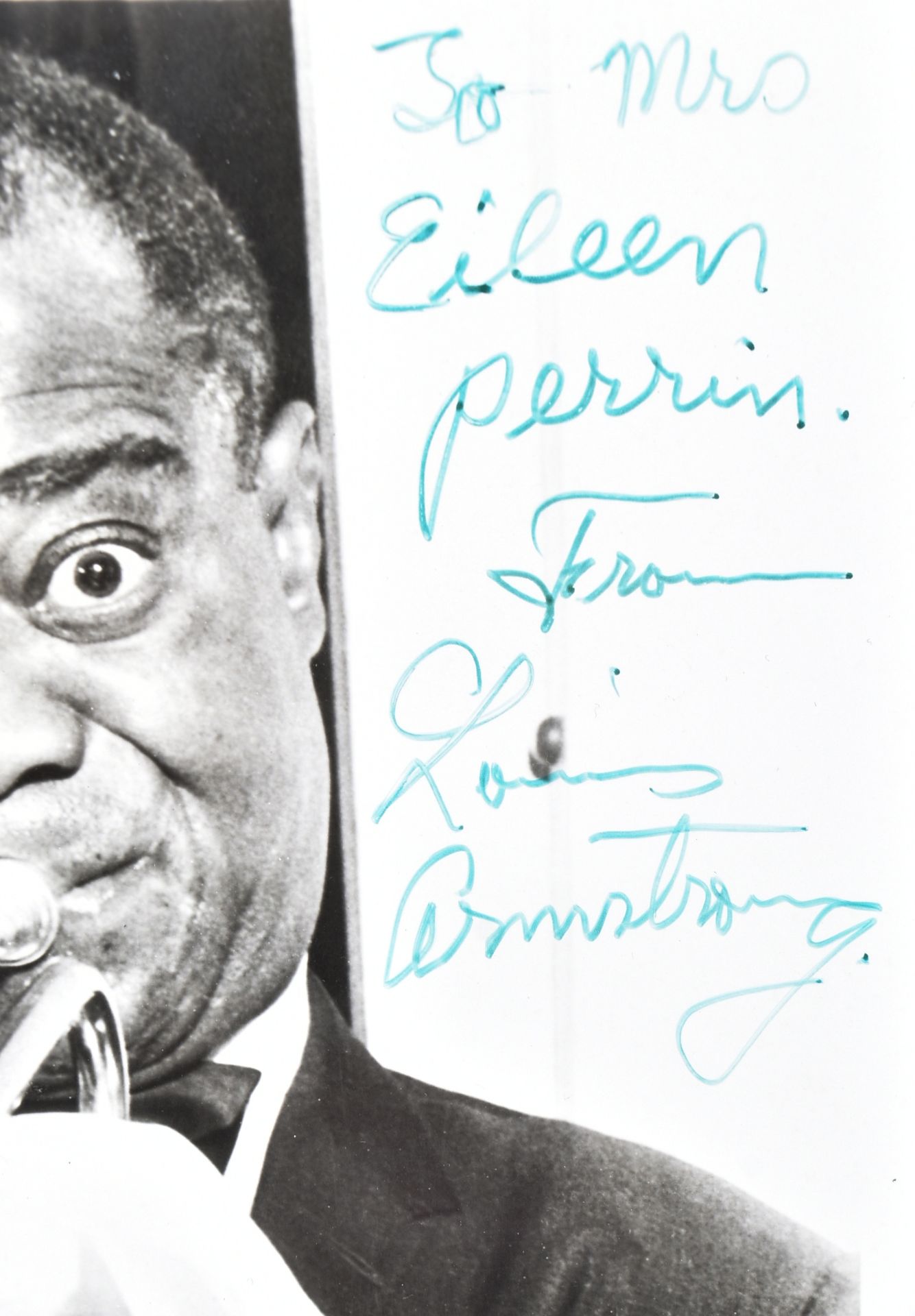 LOUIS ARMSTRONG (1901-1971) - 'SATCHMO' - SCARCE AUTOGRAPHED 8X10" PHOTO - Image 3 of 5