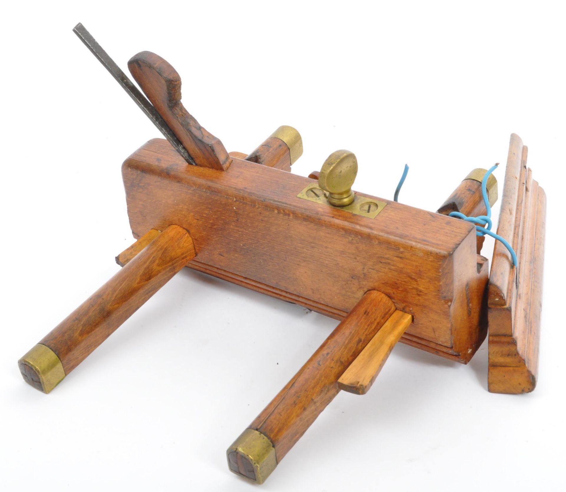 19TH CENTURY BEECH CARPENTERS PLOUGH PLANE