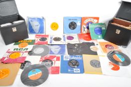 A COLLECTION OF FORTY FIVE / 45 RPM ELVIS PRESLEY VINYL SINGLES
