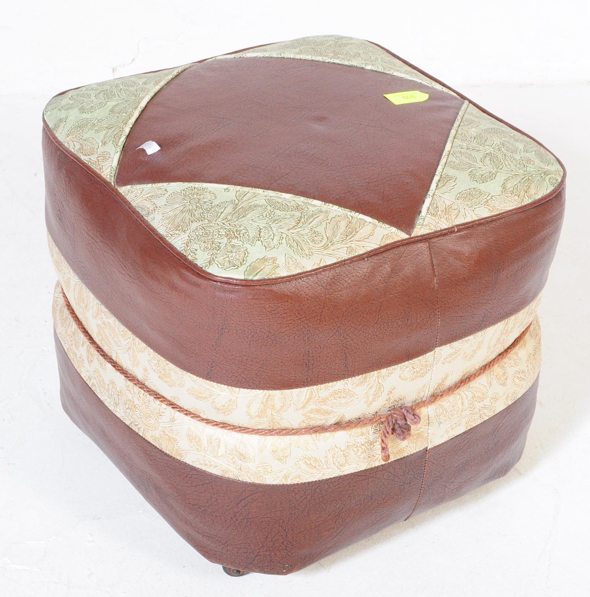 A RETRO VINTAGE BROWN LEATHERETTE PADDED POUF FOOT STOOL - Image 2 of 5