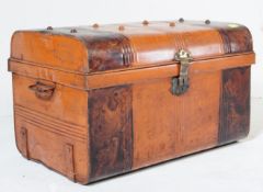 VINTAGE 20TH CENTURY TRAVEL TIN METAL SUITCASE TRUNK