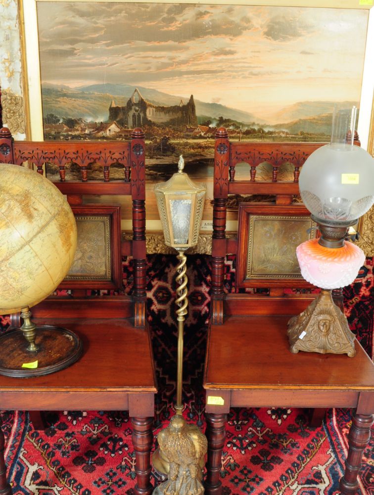 Online Antiques & Collectables - Furniture & Decorative Interiors