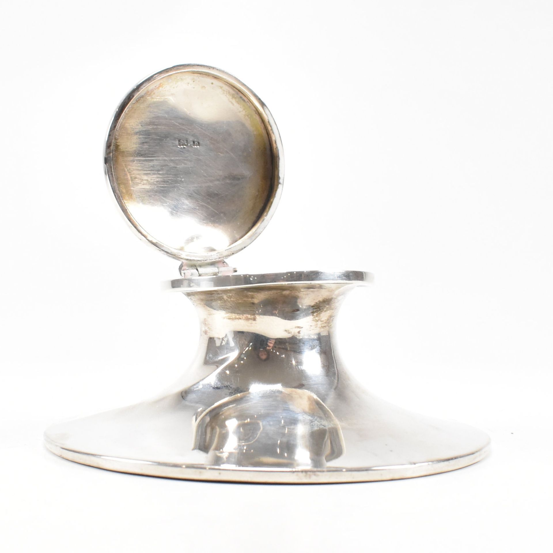 1930S SILVER HALLMARKED CAPSTAN INKWELL - Image 6 of 11