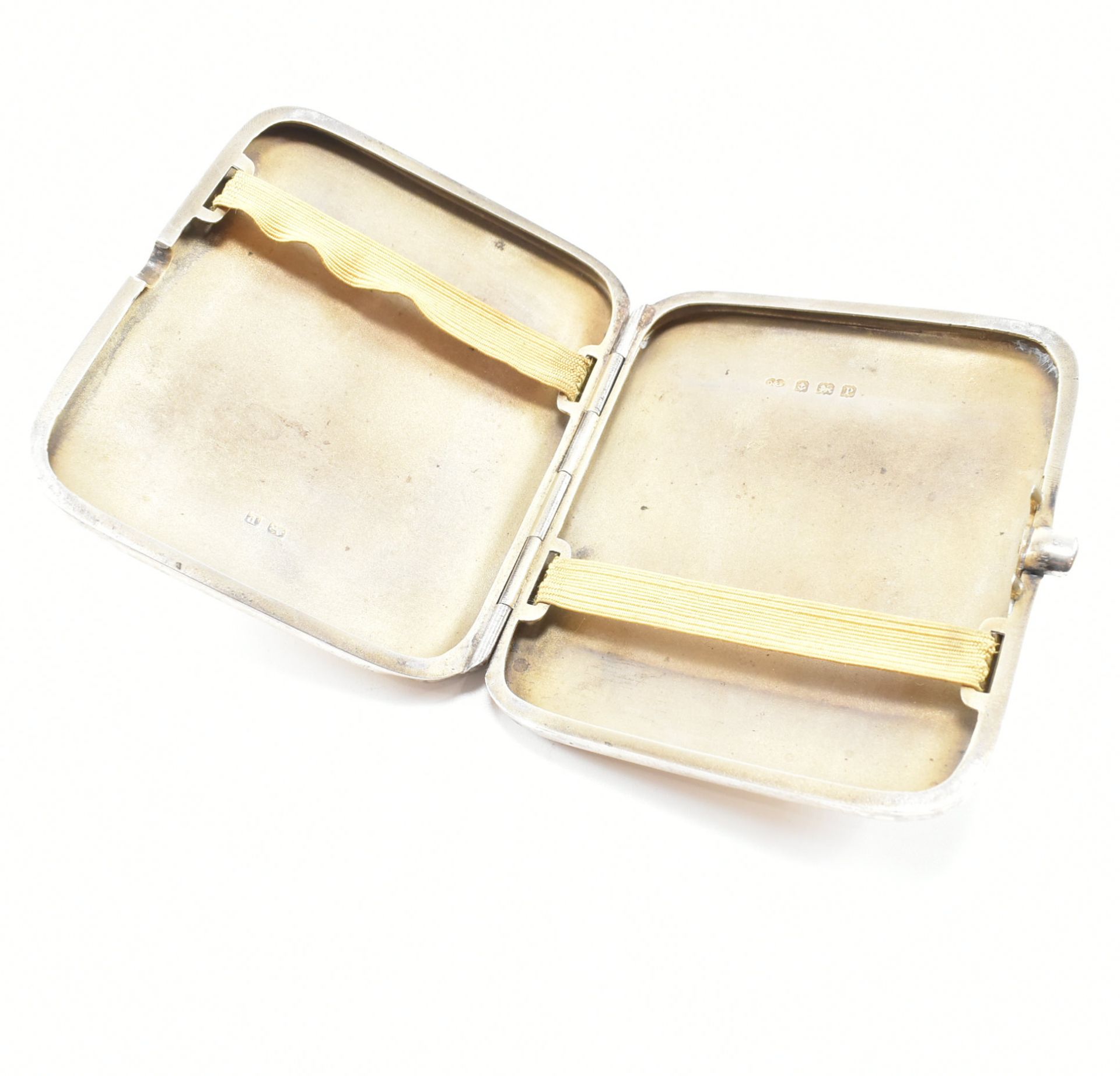 COLLECTION OF EARLY 20TH CENTURY ART DECO HALLMARKED SILVER CIGARETTE & VESTA CASE - Image 4 of 14