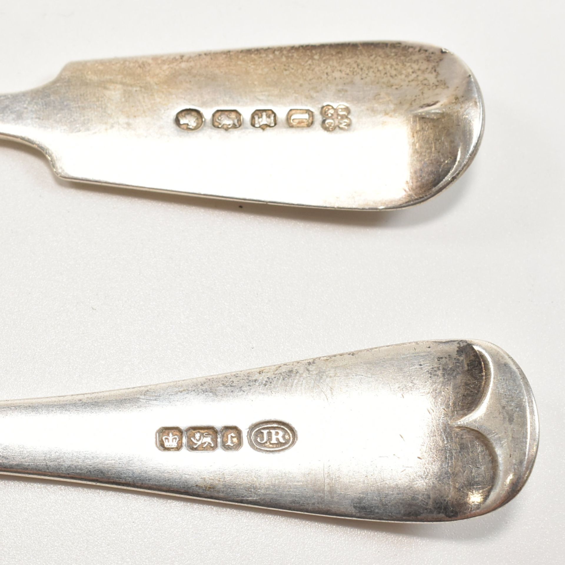 COLLECTION OF FOUR HALLMARKED SILVER SERVING SPOONS - Image 7 of 7