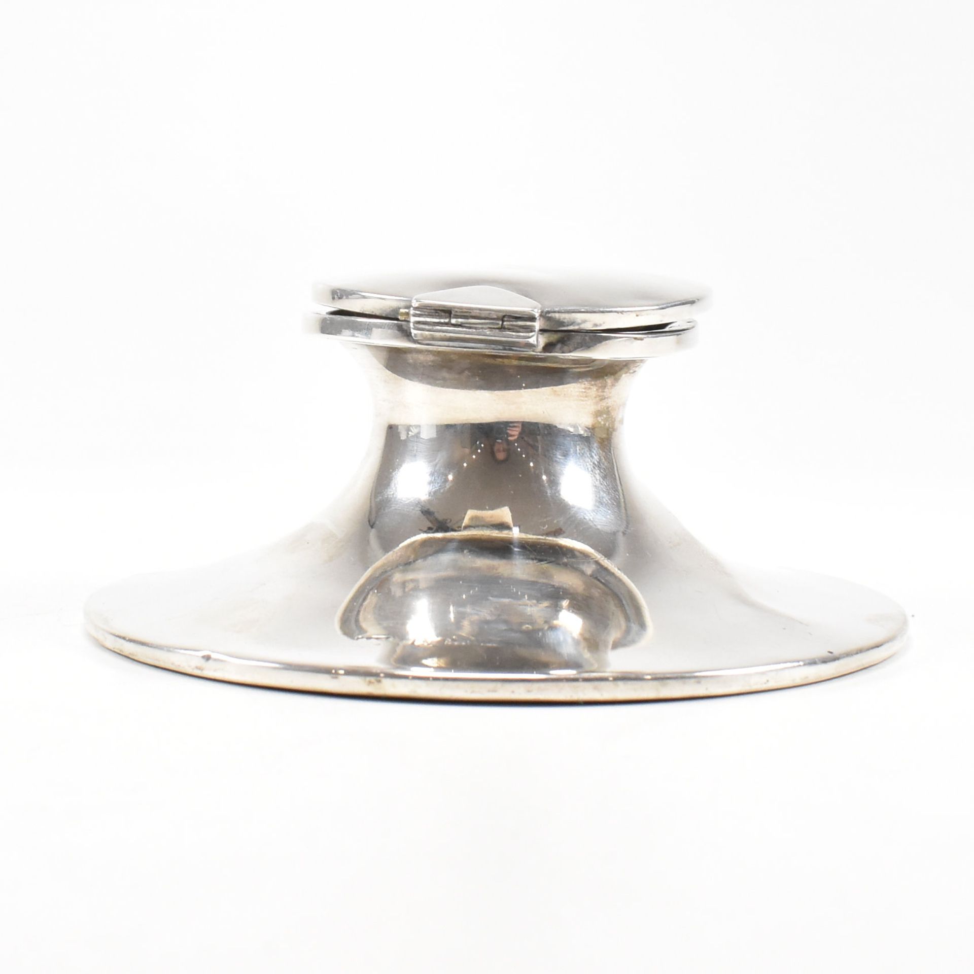 1930S SILVER HALLMARKED CAPSTAN INKWELL - Image 4 of 11