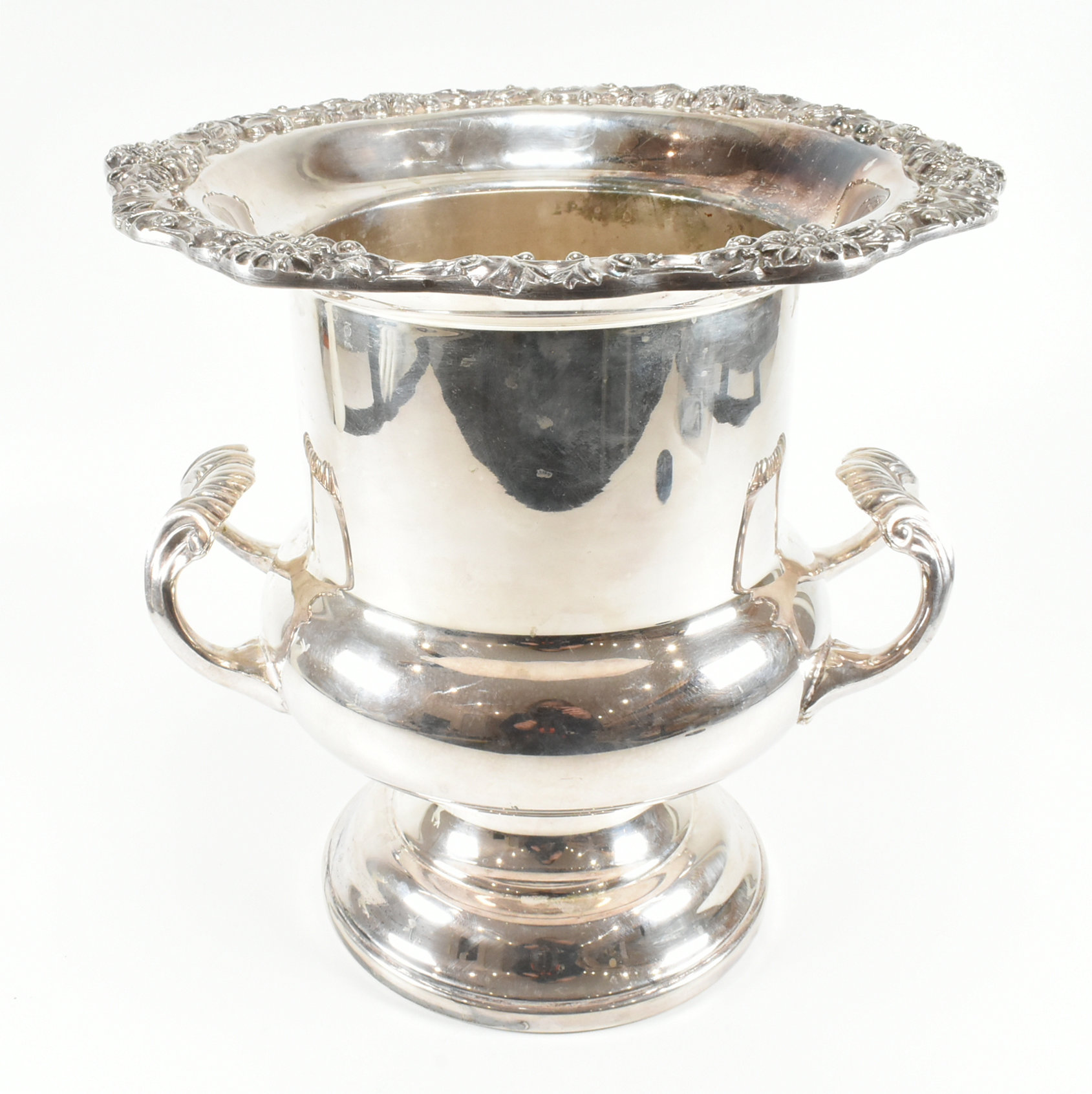 SILVER PLATED VINTAGE AMERICAN CHAMPAGNE ICE BUCKET - Image 6 of 13