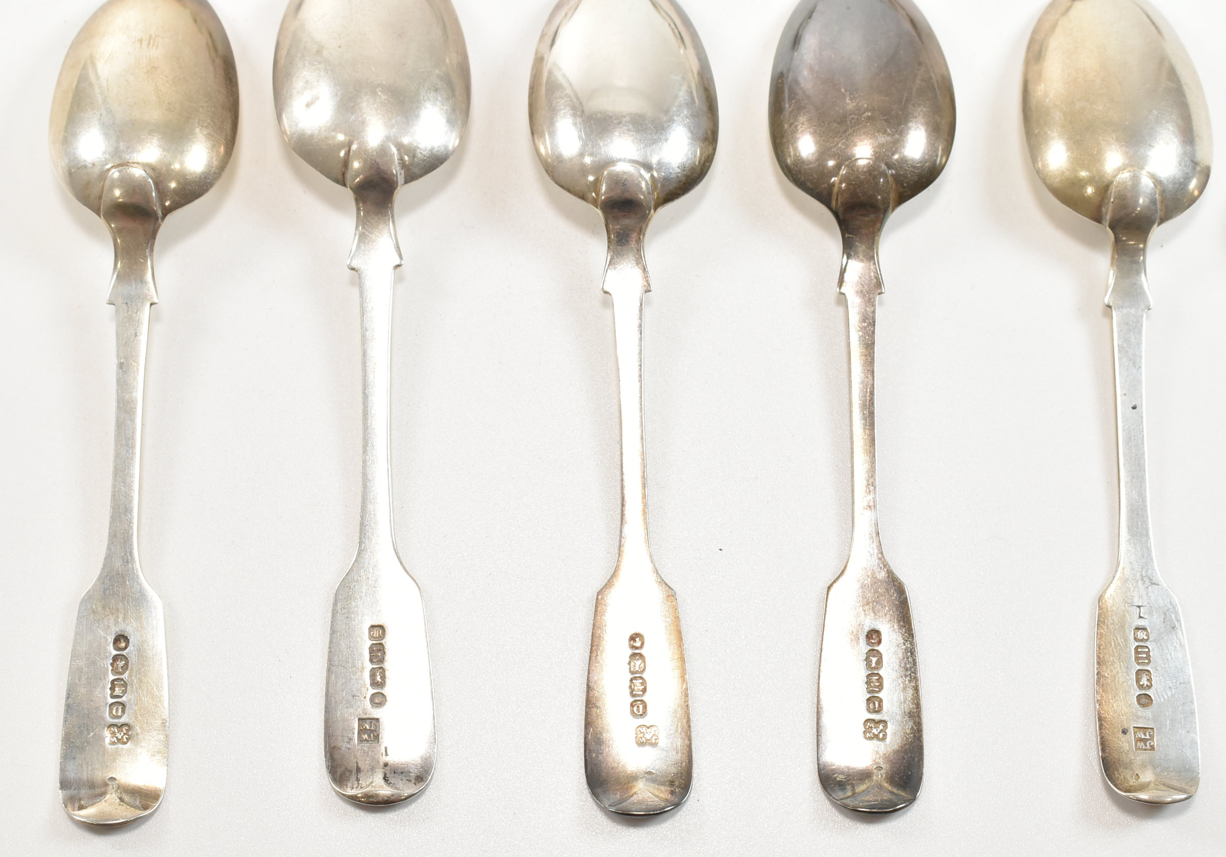COLLECTION OF 12 VICTORIAN HALLMARKED SILVER TEA SPOONS - Image 4 of 8