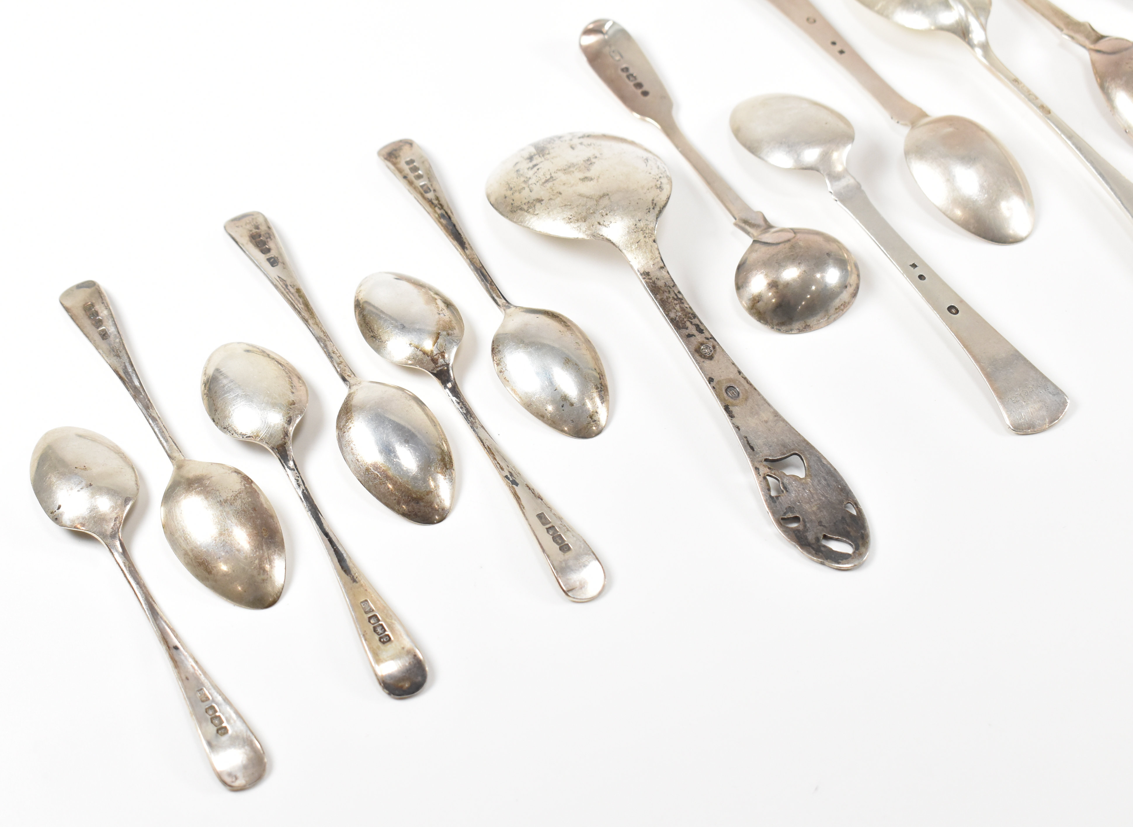 COLLECTION 19TH & 20TH CENTURY SILVER & WHITE METAL FLATWARE - Image 8 of 9