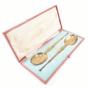CASED PAIR OF EDWARD VII HALLMARKED SILVER GILT SERVING SPOONS