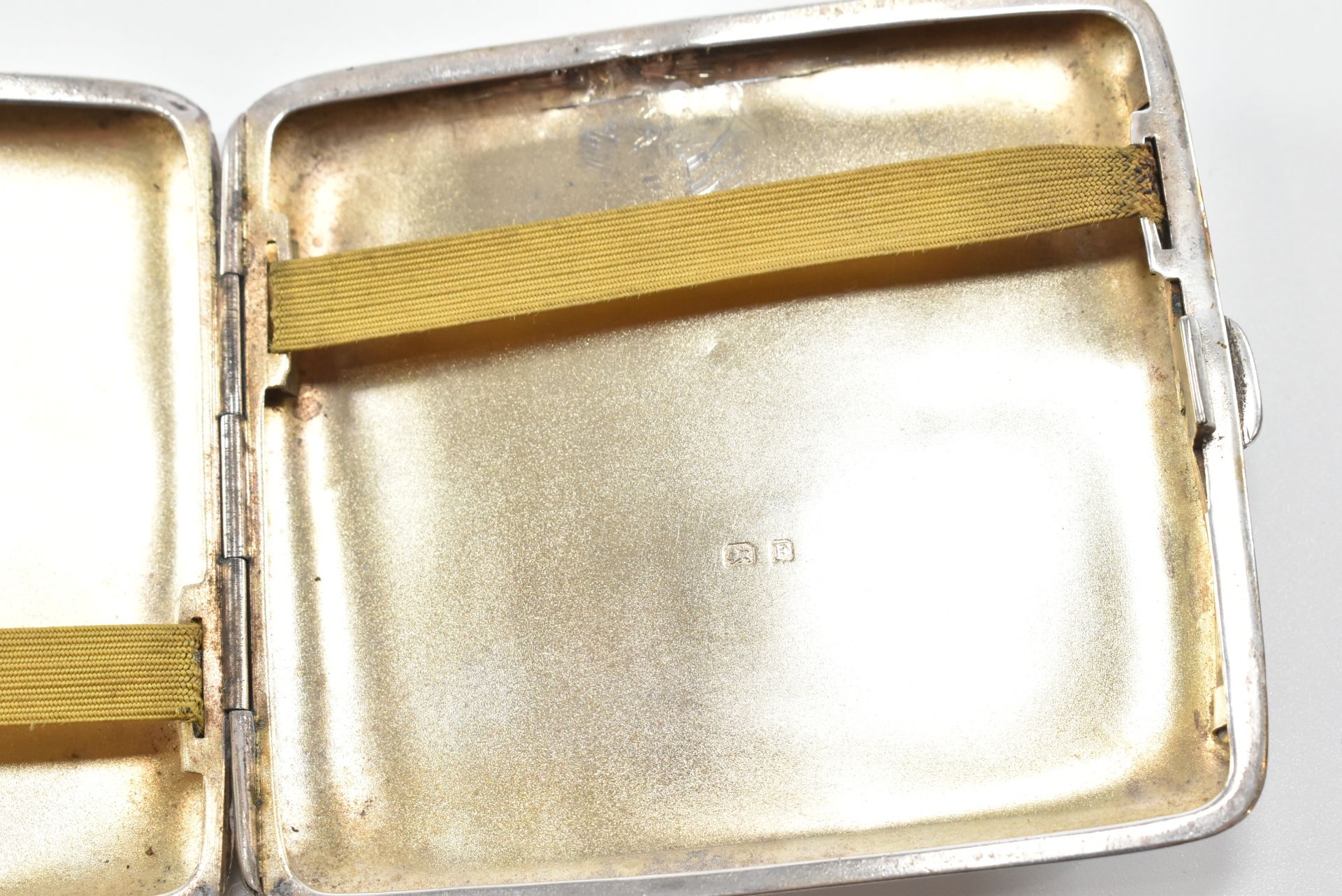 COLLECTION OF EARLY 20TH CENTURY ART DECO HALLMARKED SILVER CIGARETTE & VESTA CASE - Image 12 of 14