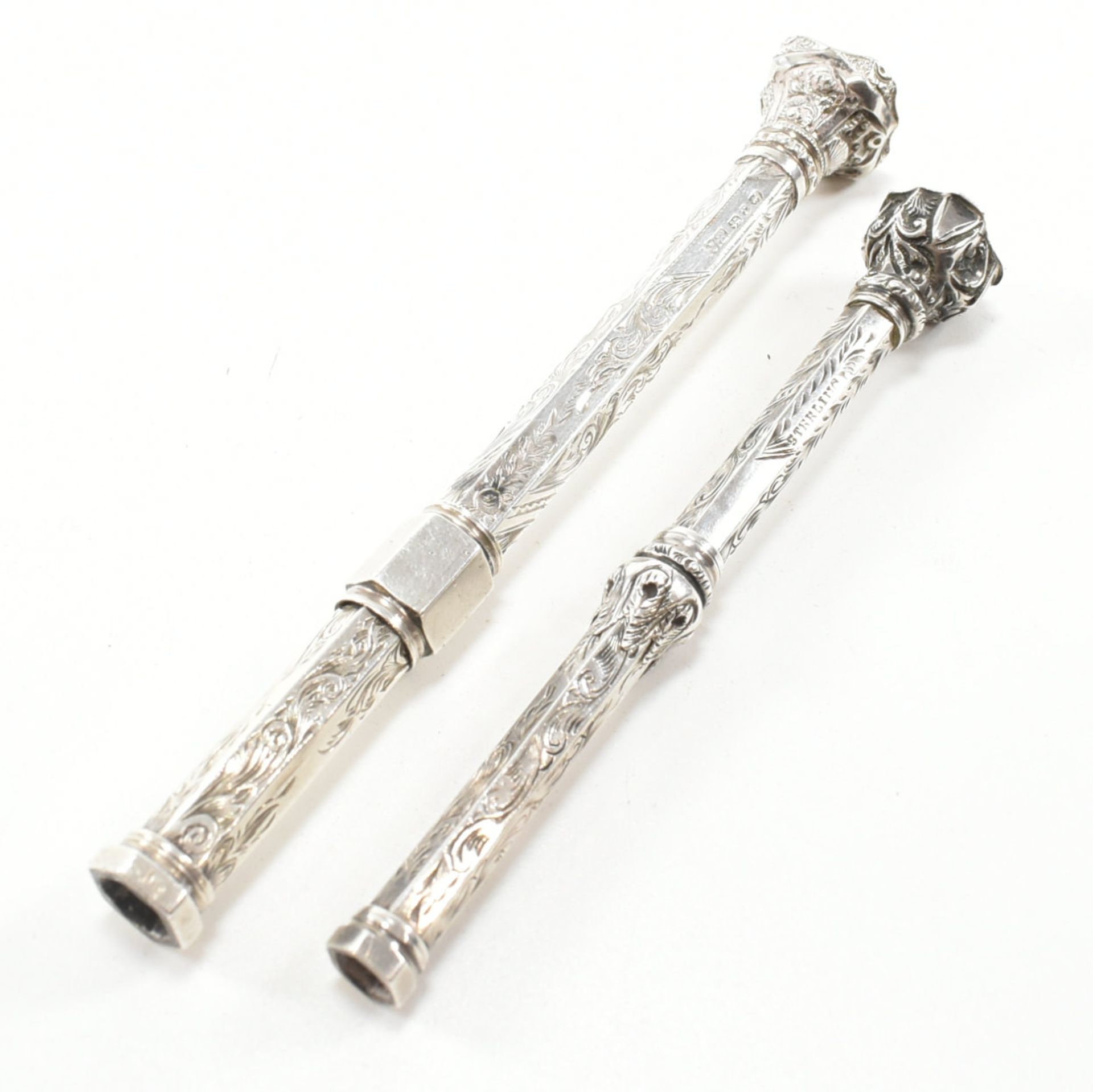 TWO SILVER PROPELLING PENCILS WITH BLOODSTONE SEALS - Image 10 of 10