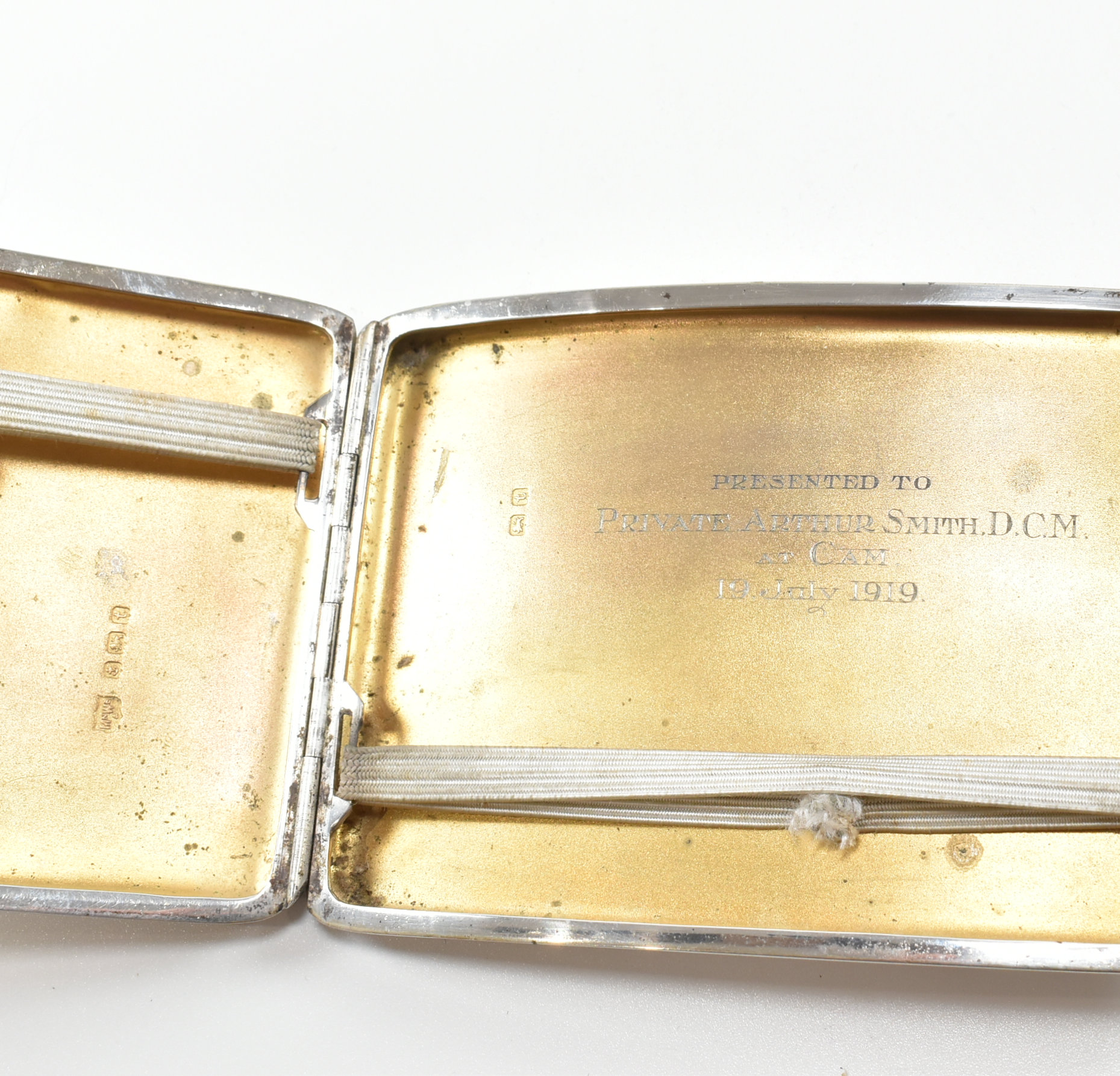 EARLY 20TH CENTURY HALLMARKED SILVER MAPPIN & WEBB CIGARETTE CASE - Image 6 of 8