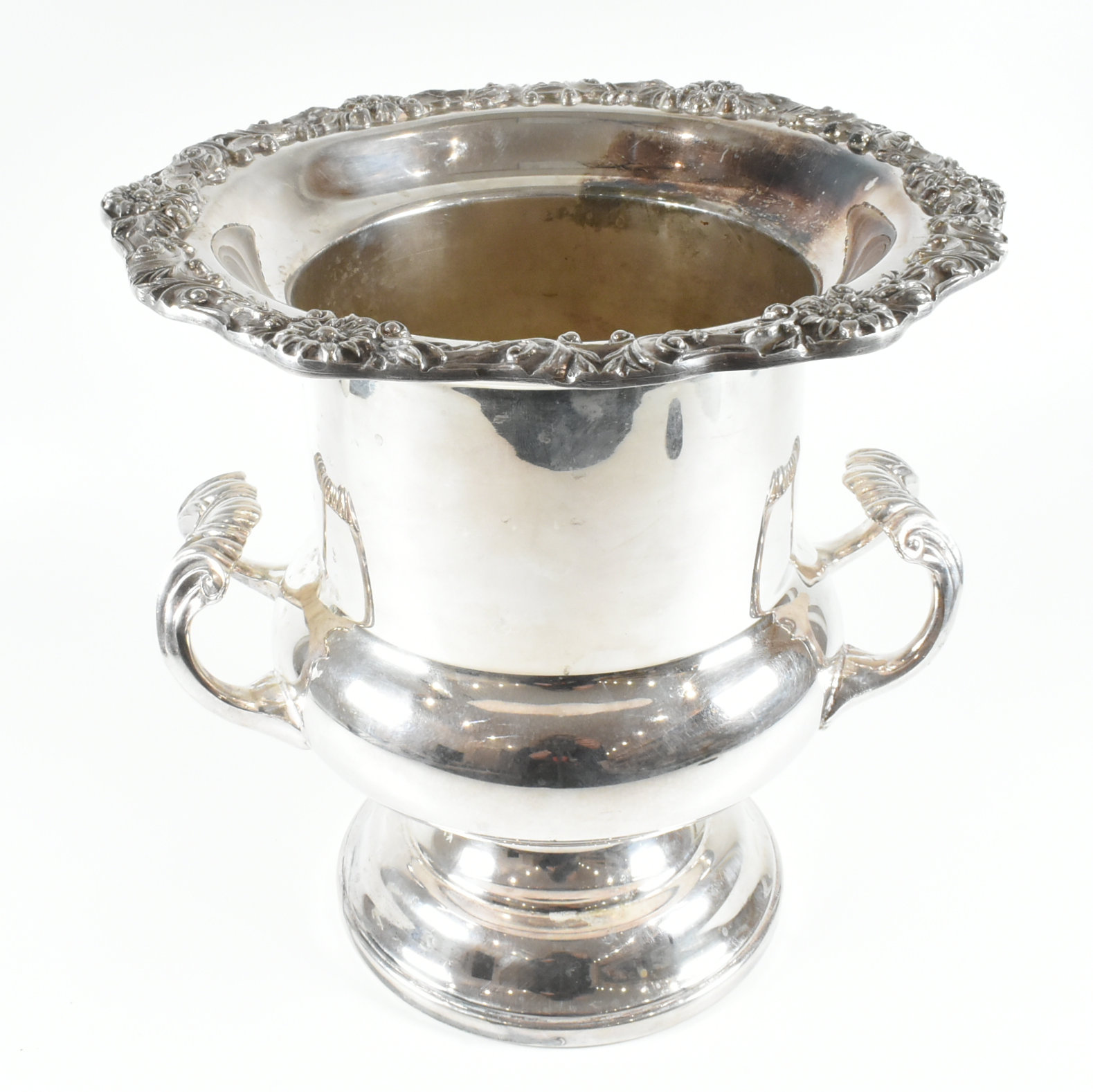 SILVER PLATED VINTAGE AMERICAN CHAMPAGNE ICE BUCKET - Image 2 of 13