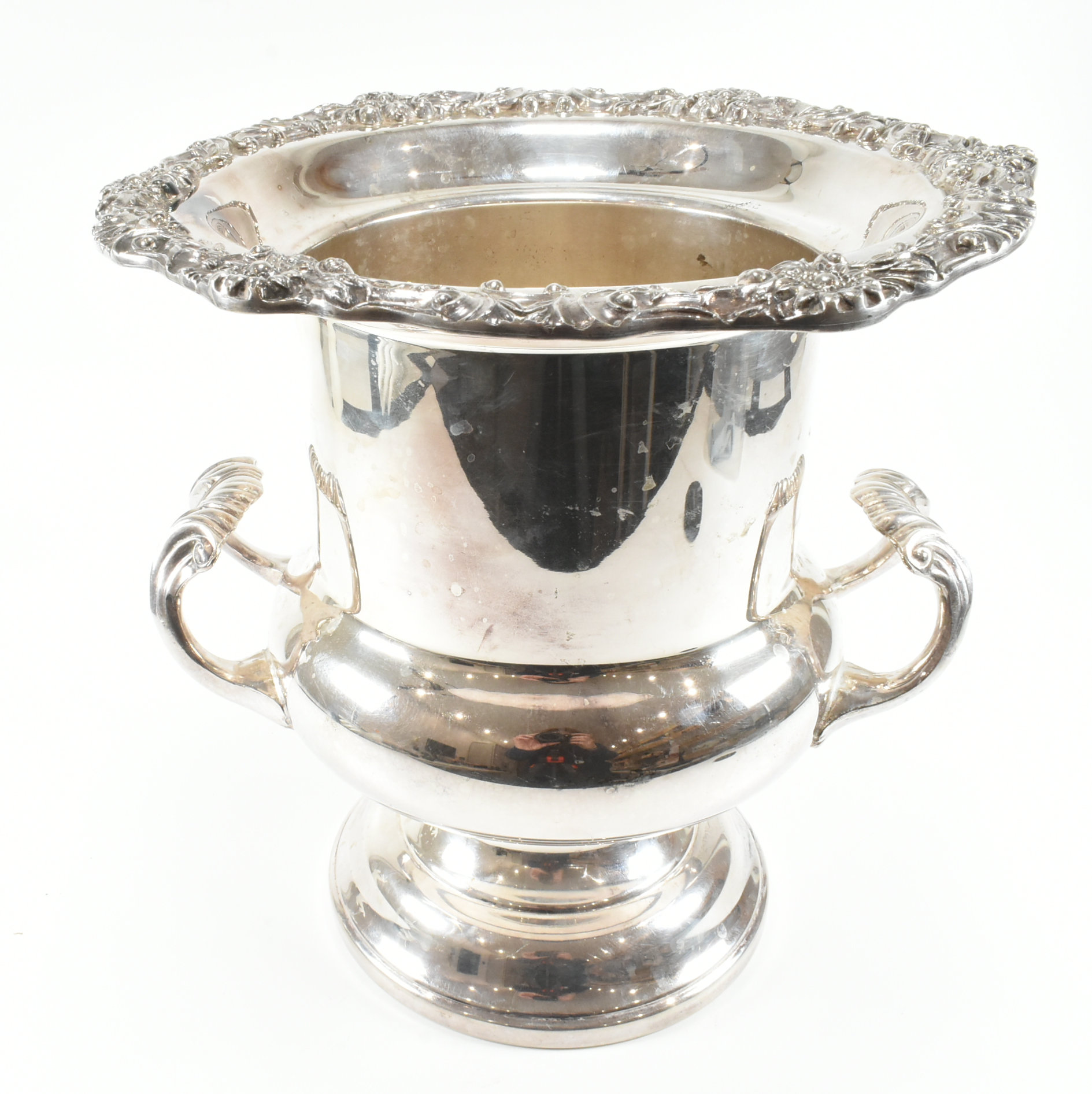 SILVER PLATED VINTAGE AMERICAN CHAMPAGNE ICE BUCKET - Image 11 of 13
