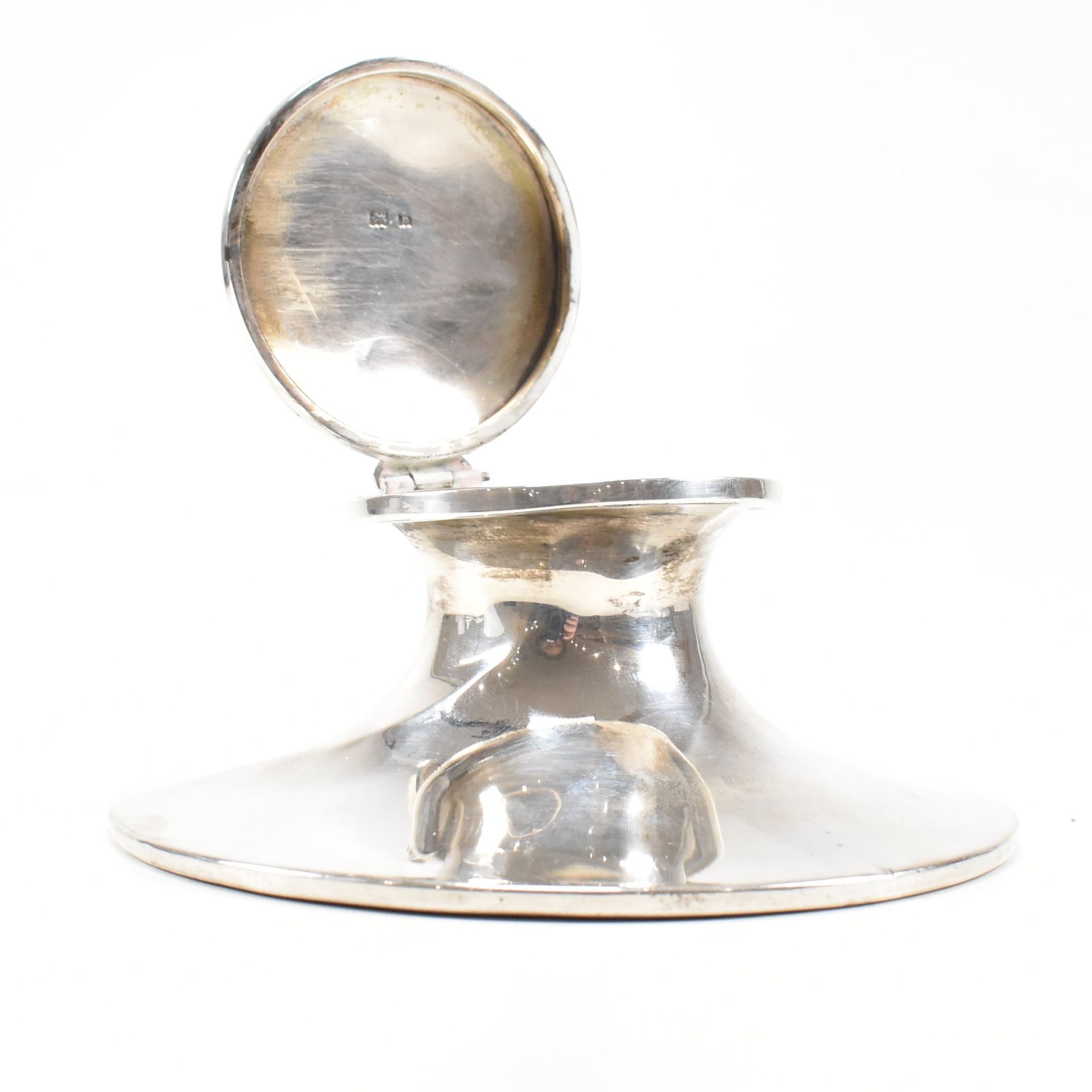 1930S SILVER HALLMARKED CAPSTAN INKWELL - Image 3 of 11