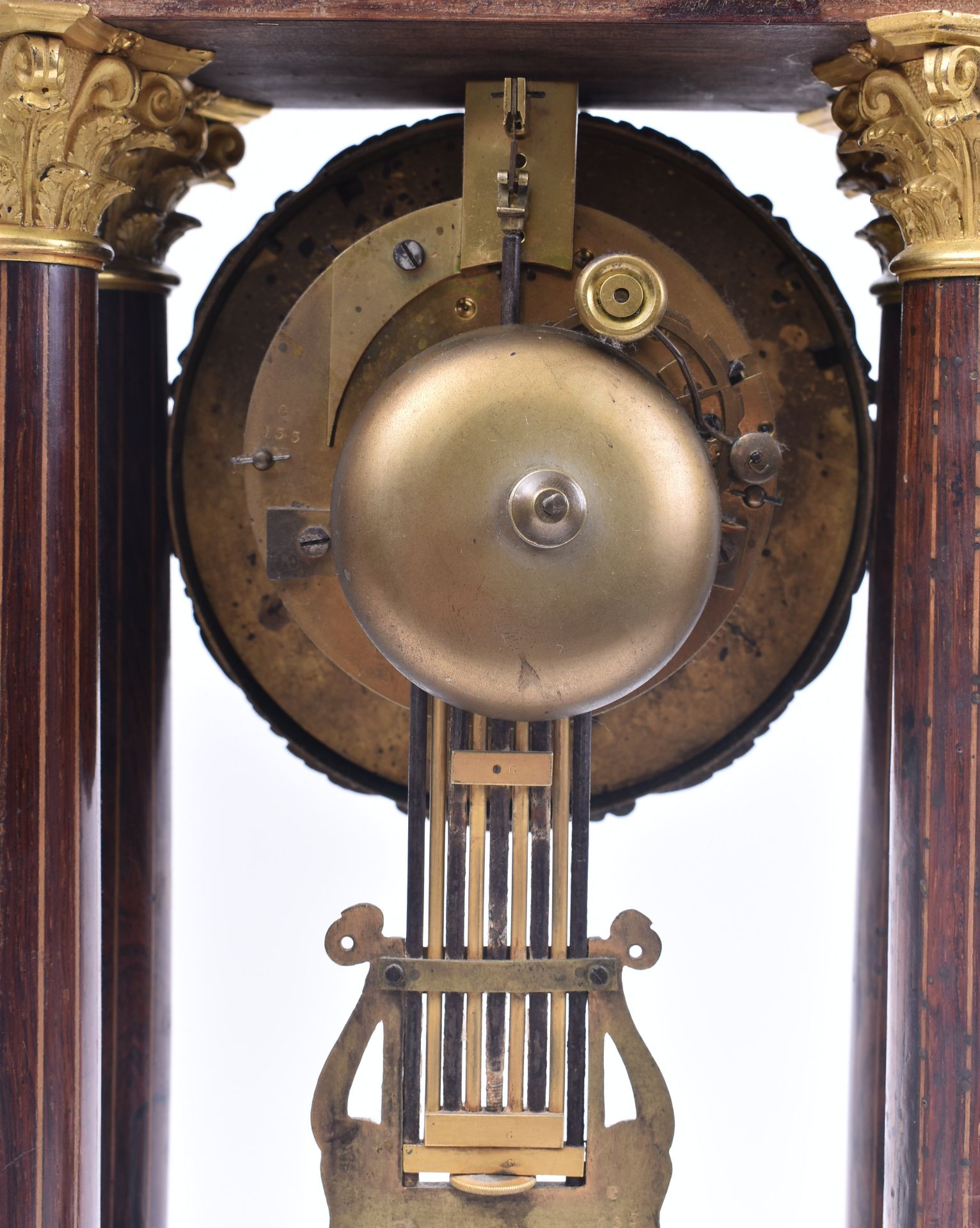 19TH CENTURY FRENCH ROSEWOOD & MARQUETRY PORTICO CLOCK - Image 8 of 11