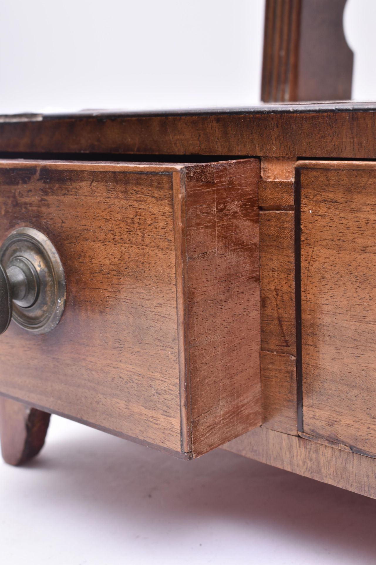 GEORGE III 18TH CENTURY MAHOGANY SWING TOILET MIRROR - Image 5 of 7