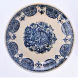 EARLY 18TH CENTURY LOUIS XIV EARTHENWARE ARMORIAL PLATE